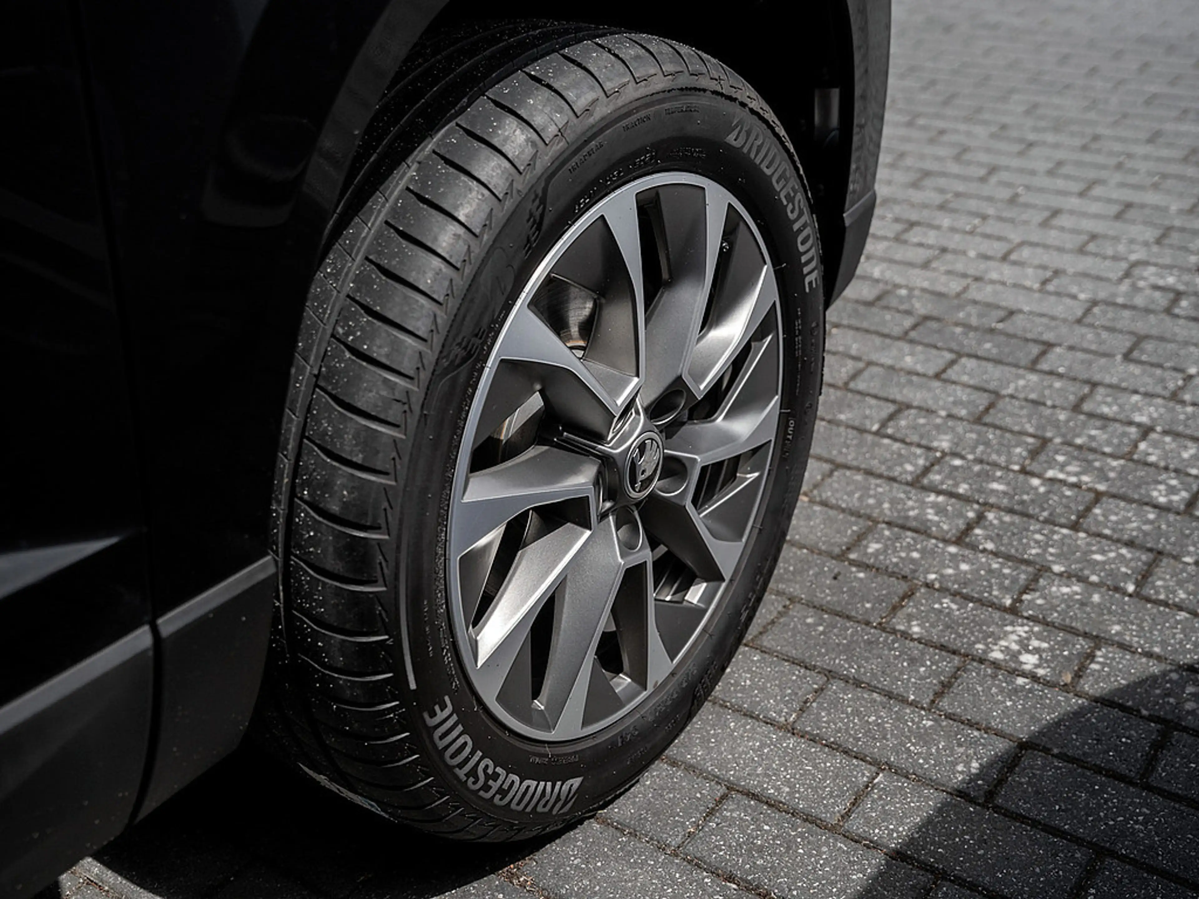 Skoda Karoq 1.0 TSI Clever LED SHZ PDC KURVENLICHT — photo 5