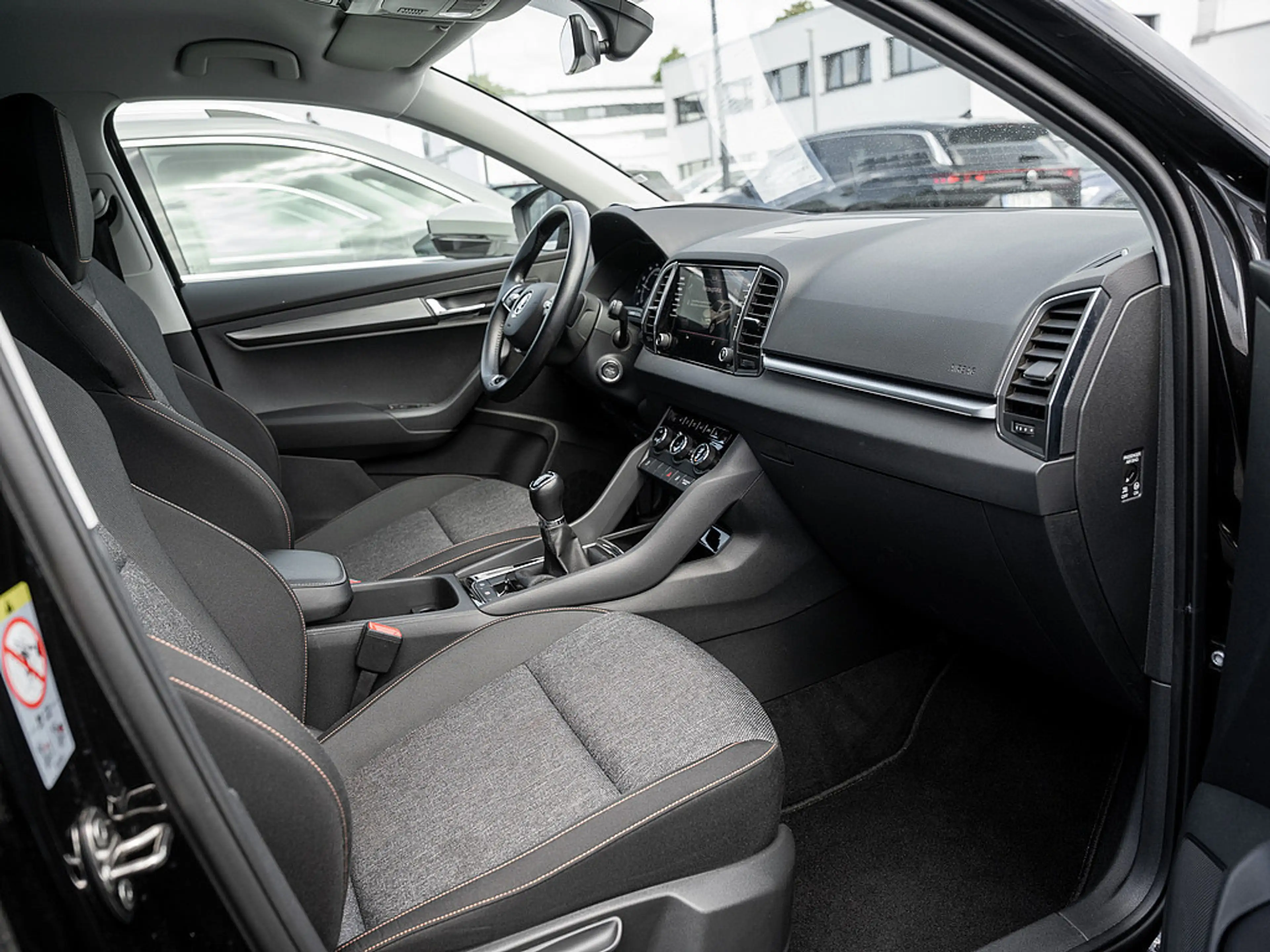 Skoda Karoq 1.0 TSI Clever LED SHZ PDC KURVENLICHT — photo 2