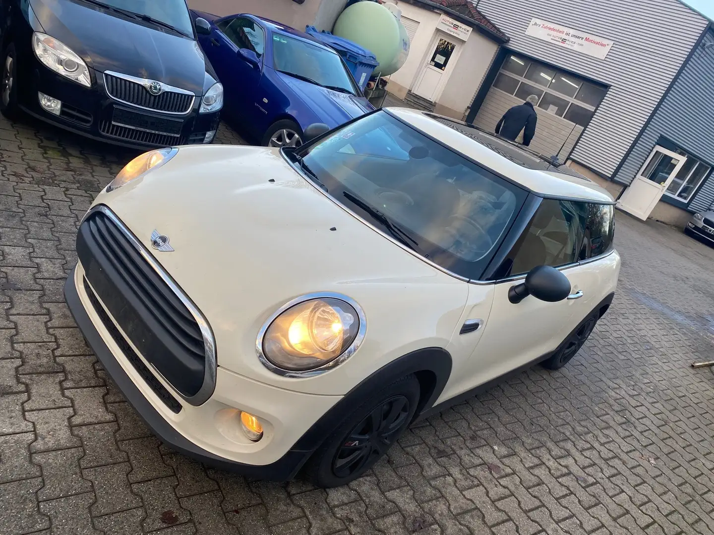 MINI One D 1.5d Euro6 unfallfrei Scheckheft Tuv neu SHZ Pano Weiß - 2