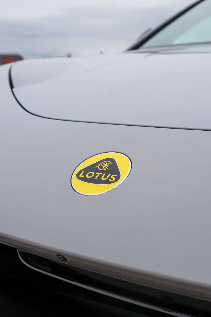 Lotus Eletre S Grijs - 2