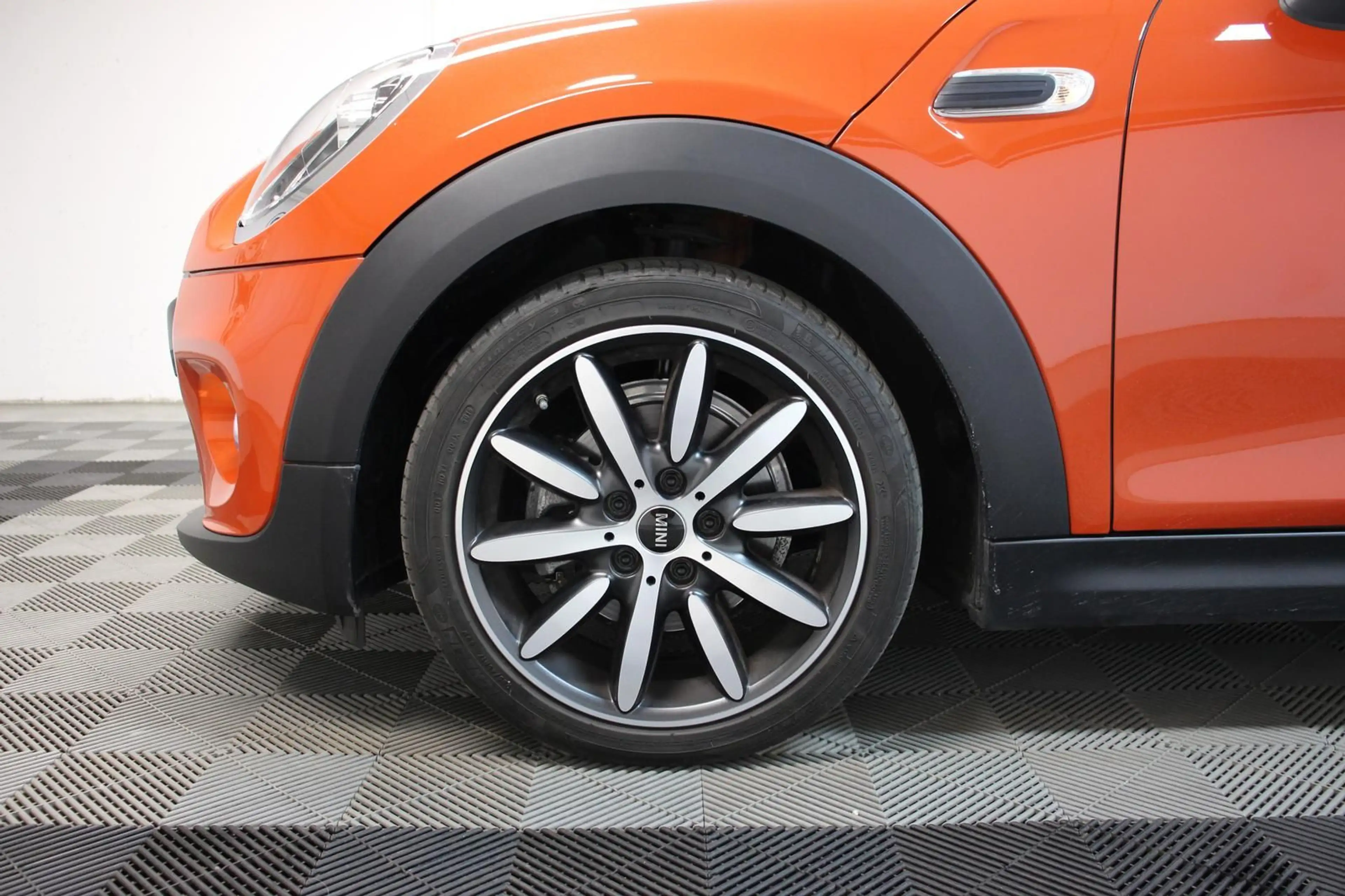 MINI Cooper Cabrio 1.5 Aut. NAVI TEMP BT LEDER 1.HAND — photo 7