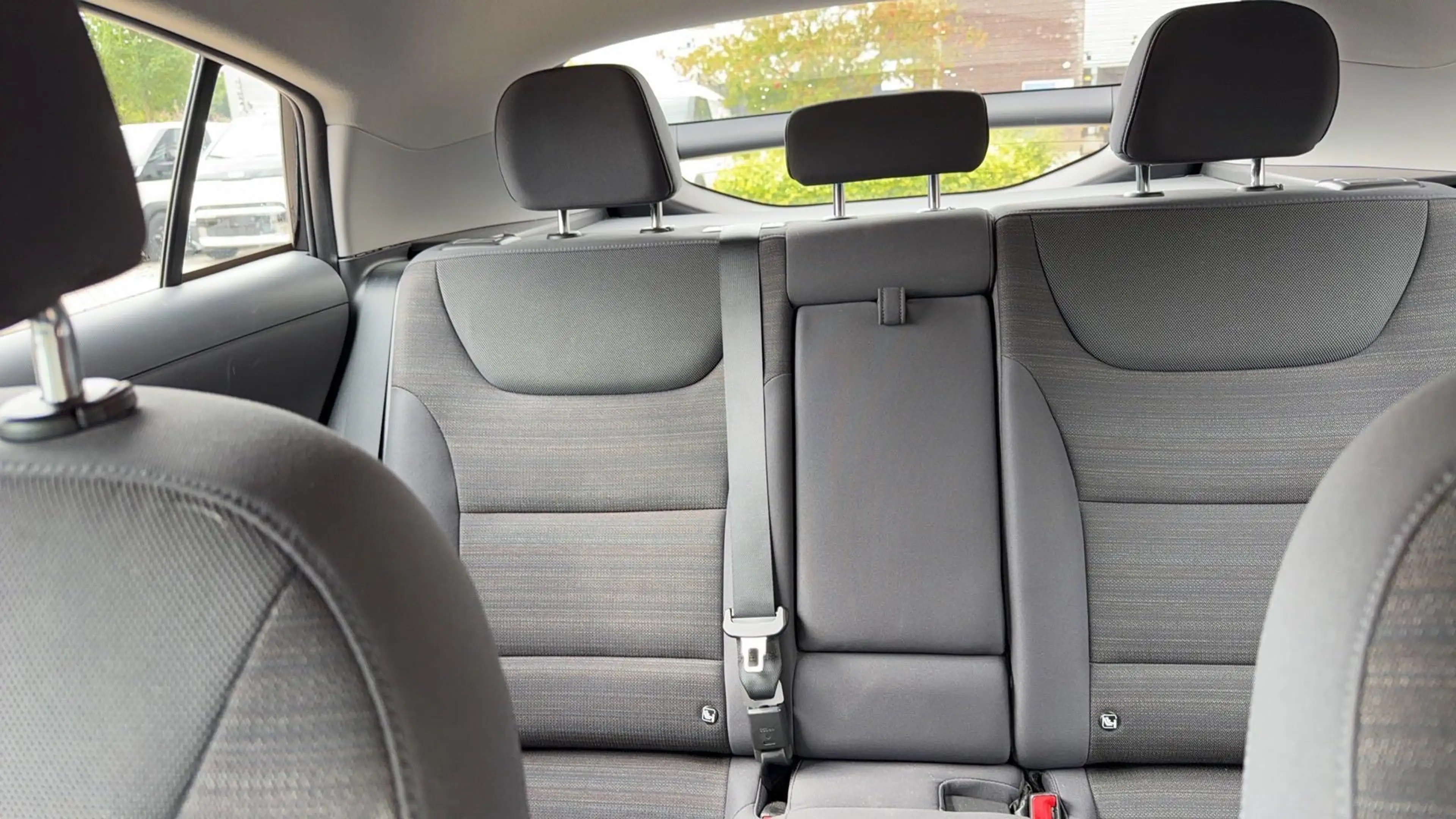 Hyundai IONIQ 1.6 GDi Hybrid Comfort | Navigatie | Camera | Clim — photo 11