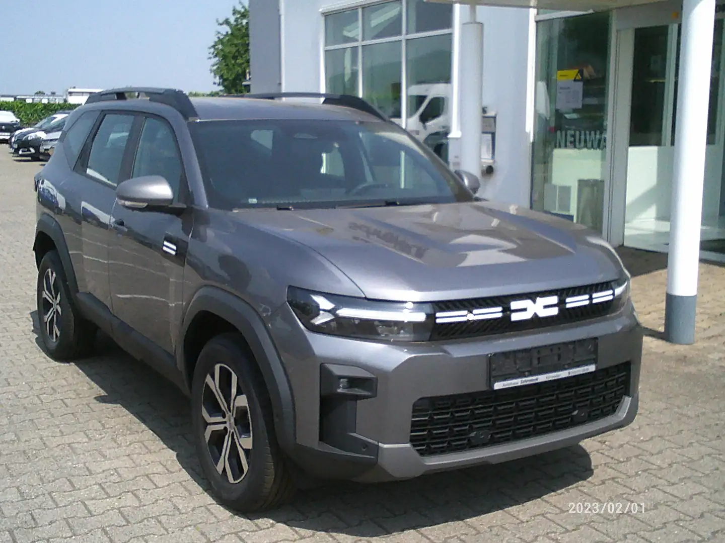 Dacia Bigster TCe 140 Expression, Navi, Winter-Plus Paket Gris - 1