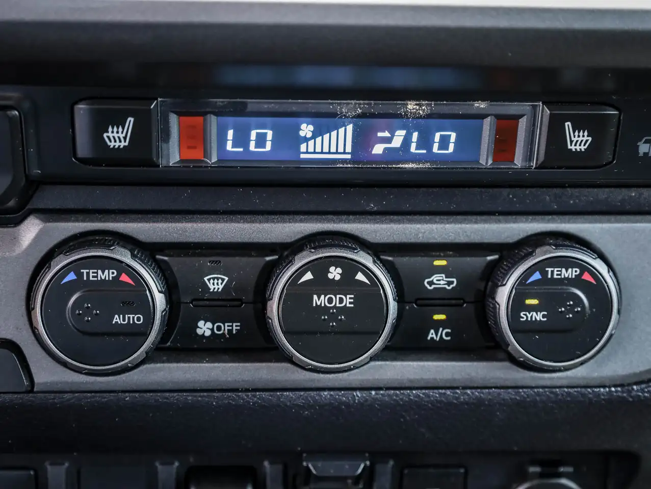 Toyota Tacoma снимка Toyota Tacoma