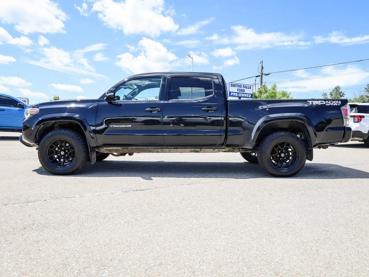 Toyota Tacoma снимка Toyota Tacoma