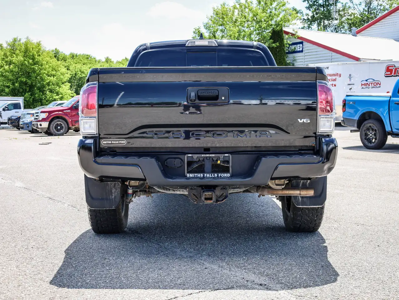 Toyota Tacoma снимка Toyota Tacoma
