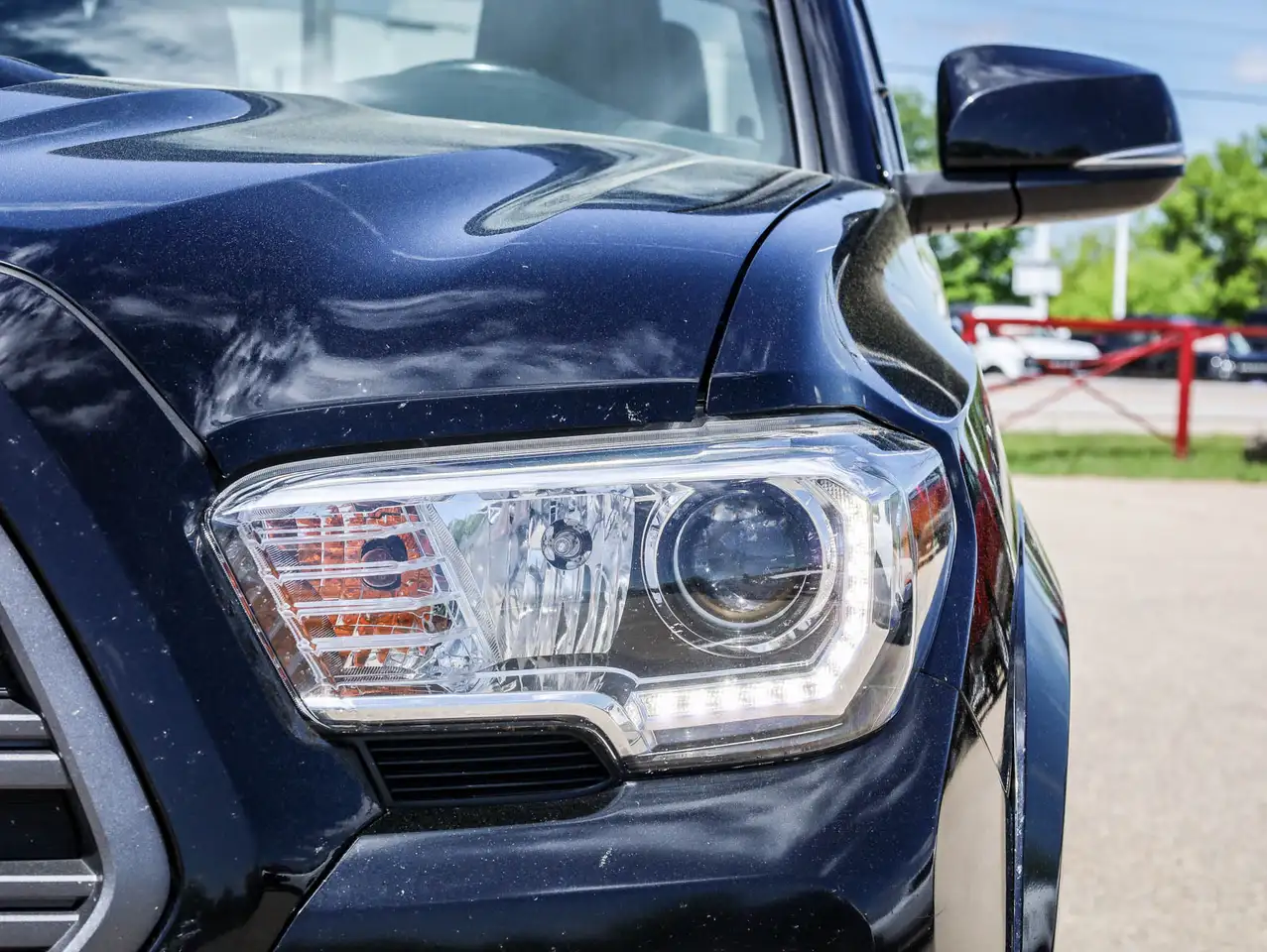 Toyota Tacoma снимка Toyota Tacoma