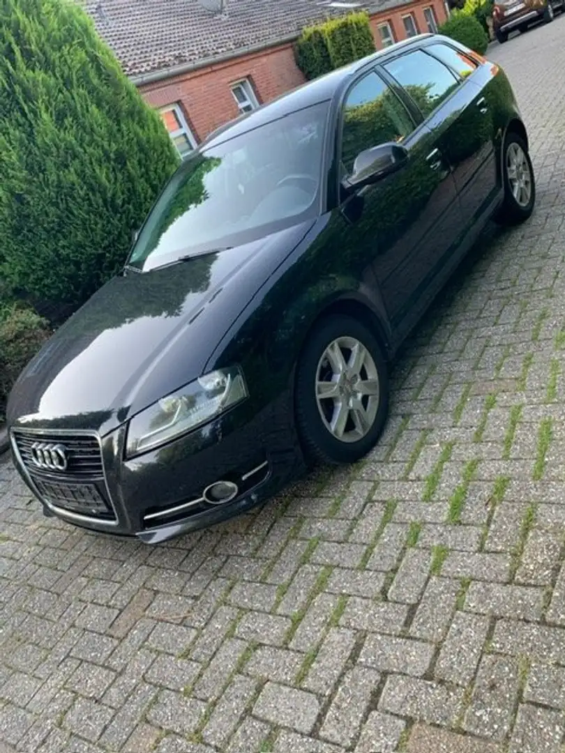 Audi A3 Sportback Schwarz - 2