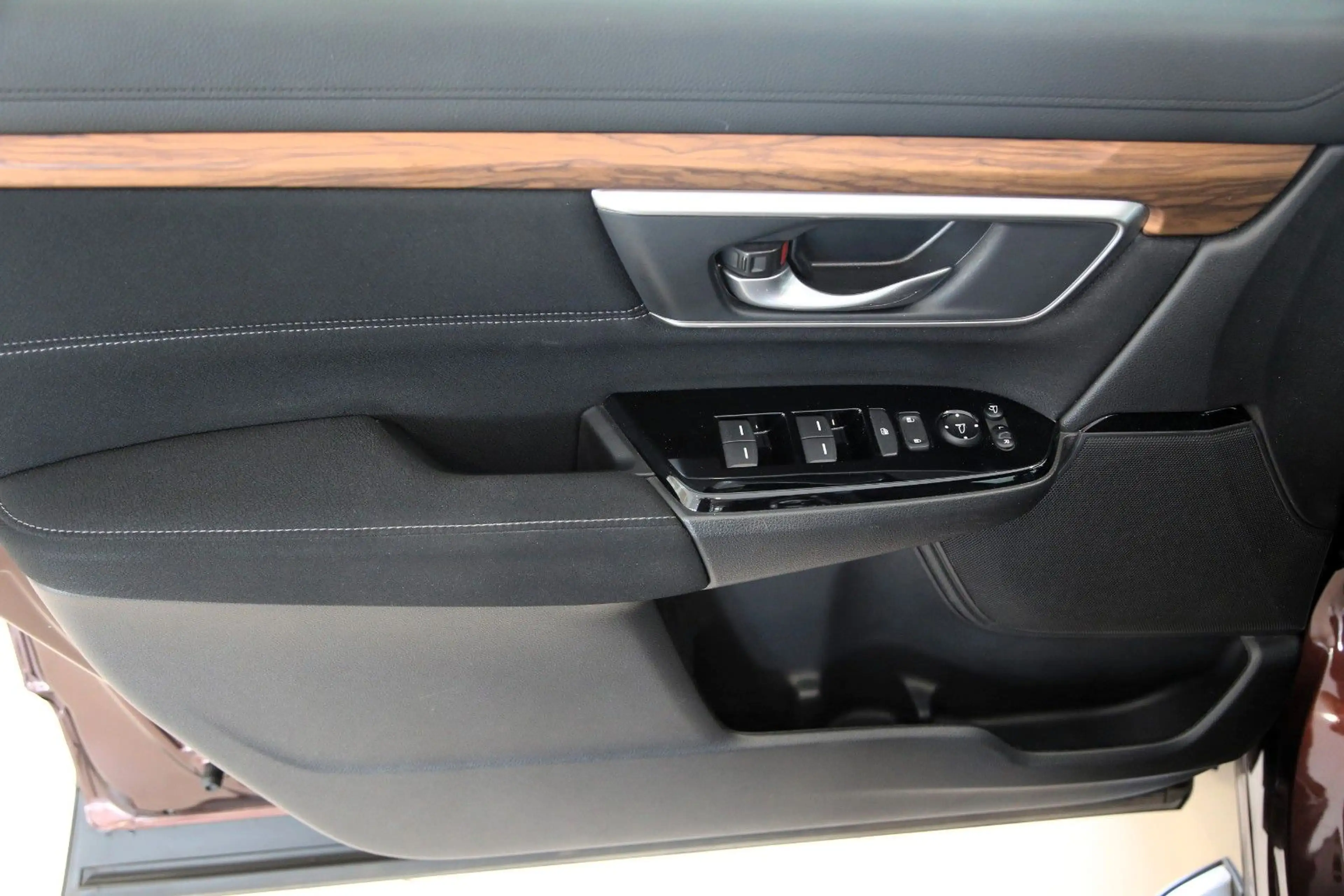 Honda CR-V 1.5 T 4WD Elegance RFK PDC DAB Navi — photo 18