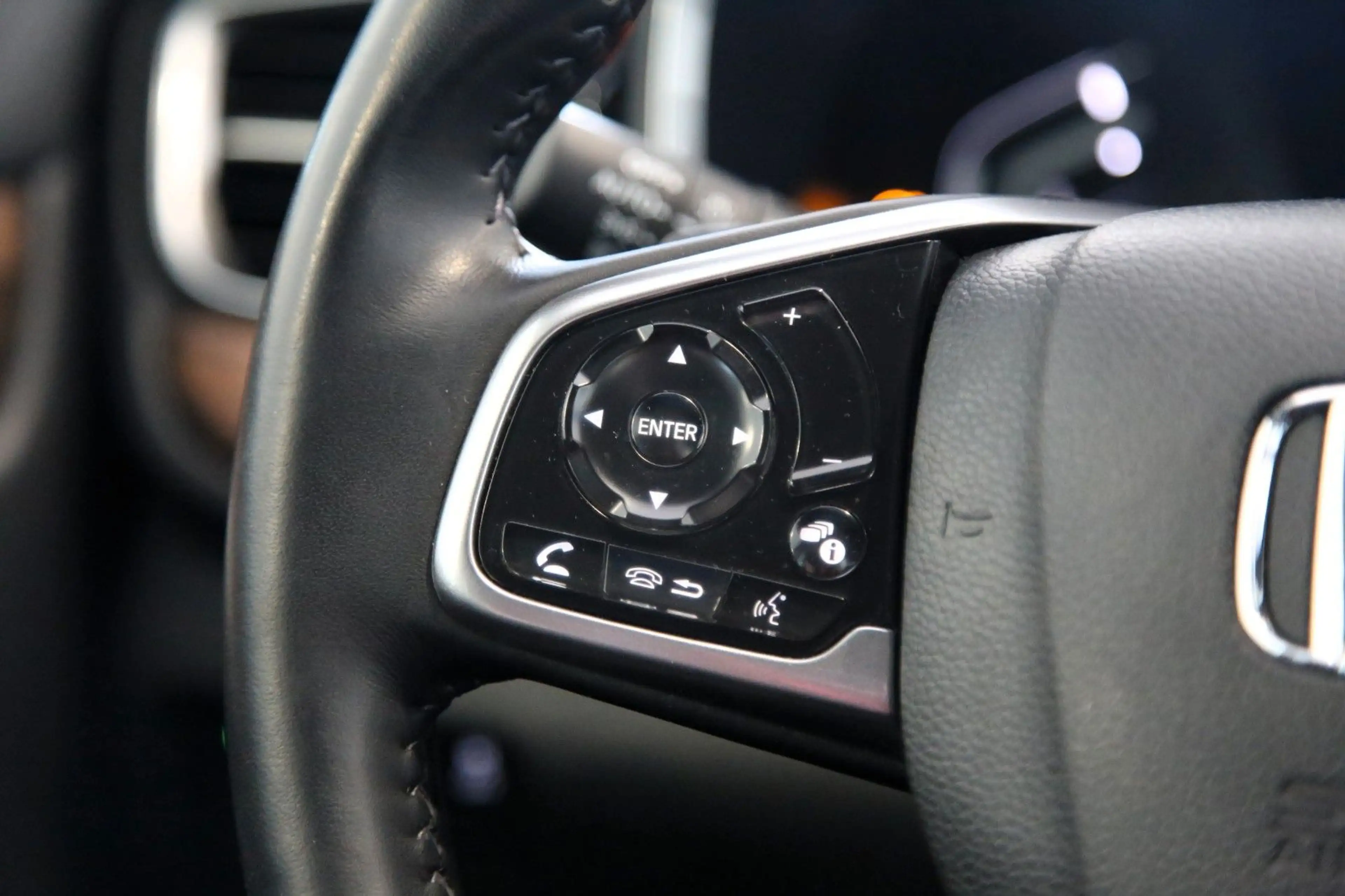 Honda CR-V 1.5 T 4WD Elegance RFK PDC DAB Navi — photo 15