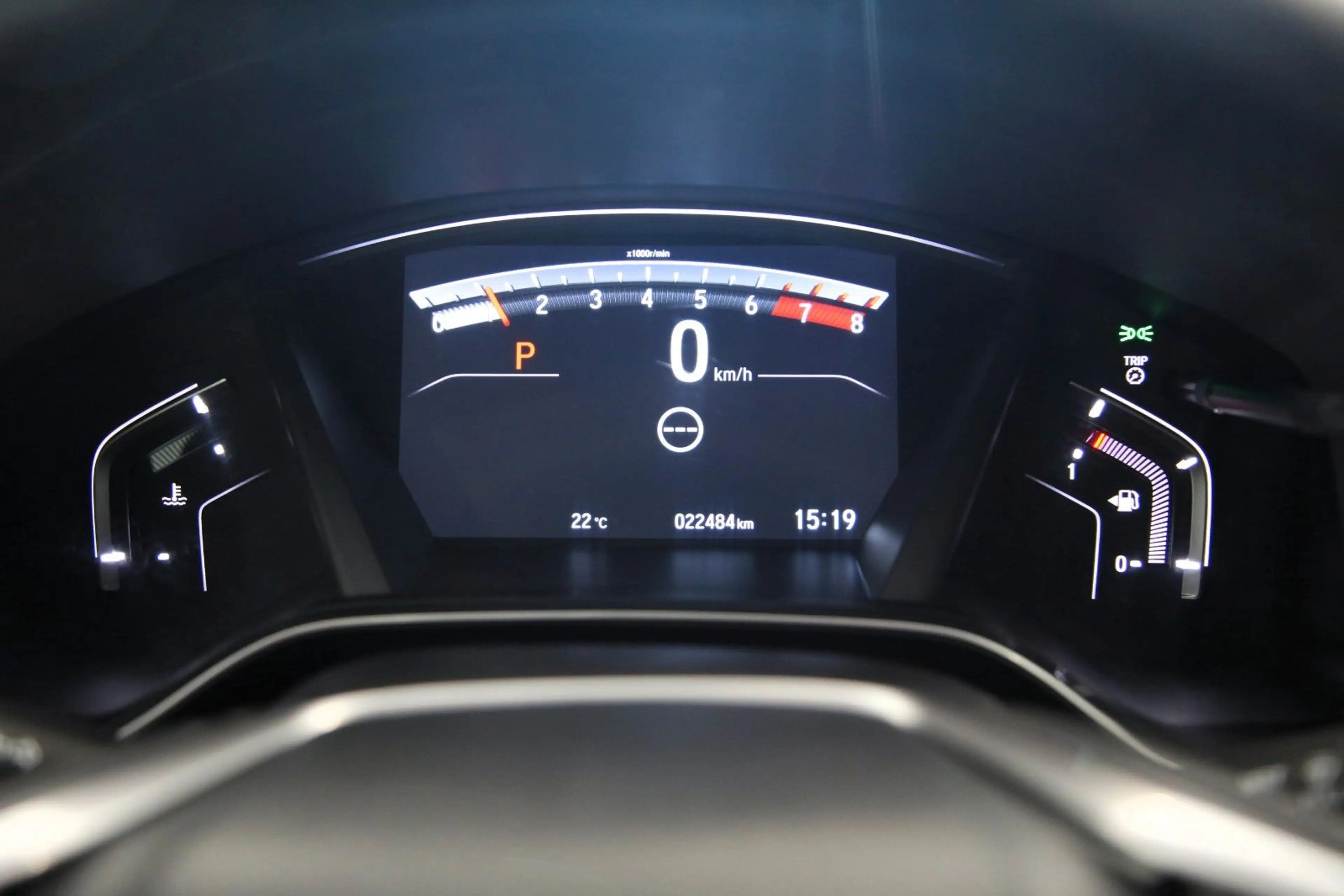 Honda CR-V 1.5 T 4WD Elegance RFK PDC DAB Navi — photo 11