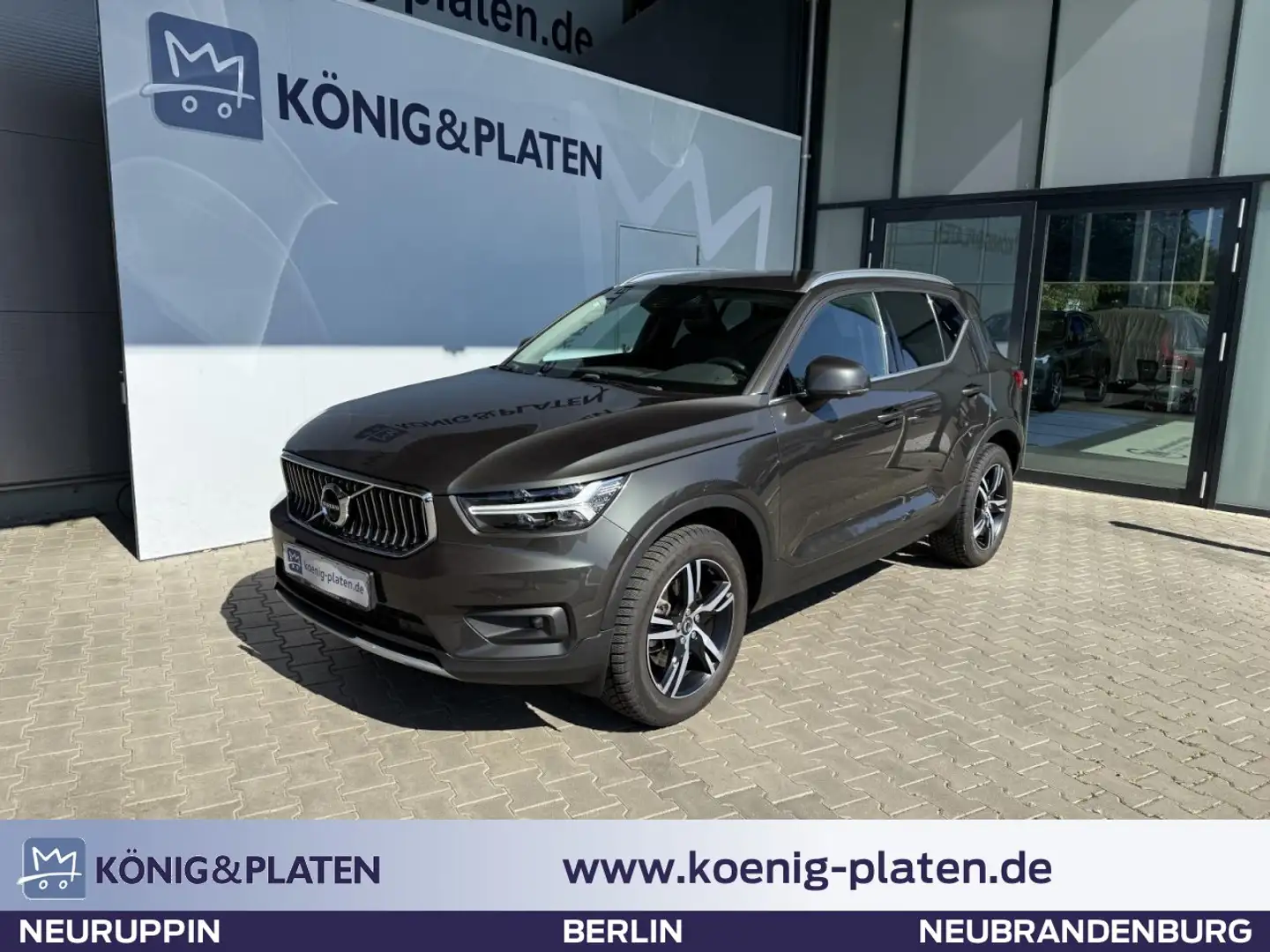 Volvo XC40 T4 2WD Inscription (EURO 6d-TEMP) Klima Navi Grau - 1