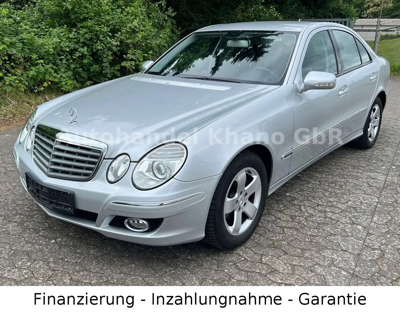 Mercedes-Benz E 200 E -Klasse Lim. E 200 Kompressor AUTOMATIK Argent - 2