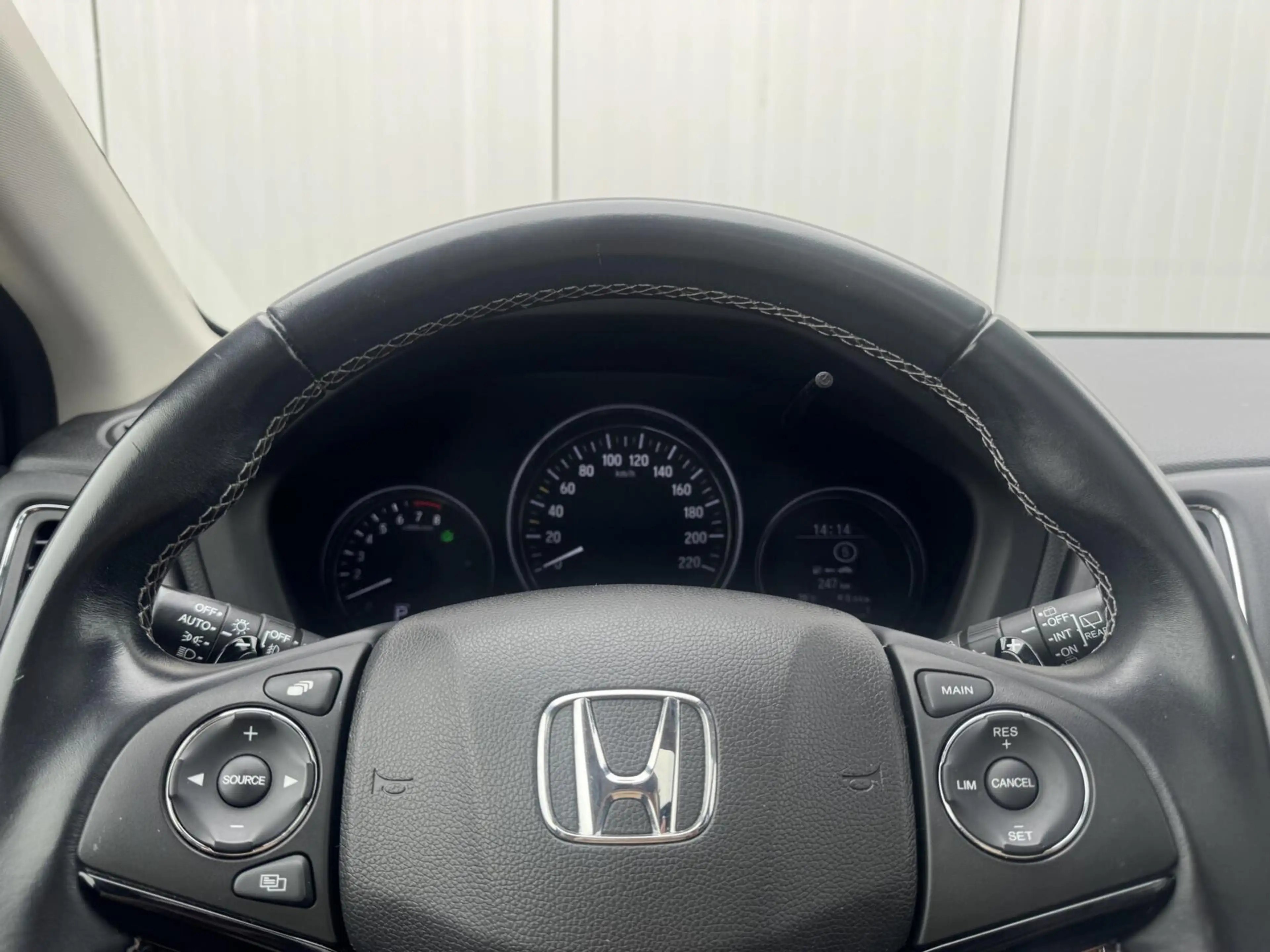 Honda HR-V 1.5 i-VTEC Executive|NL-Auto|Panoramadak|Navi — photo 11