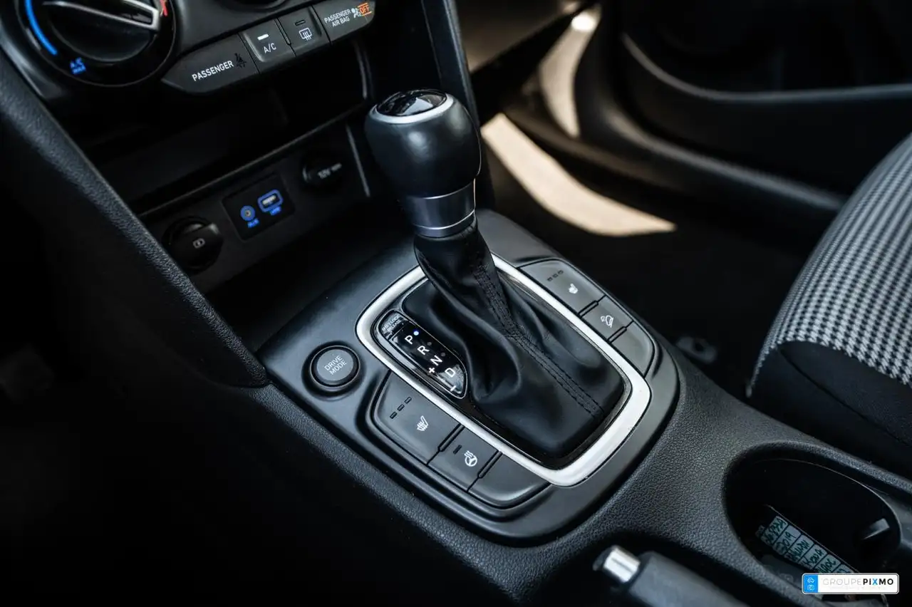 Hyundai KONA снимка Hyundai KONA