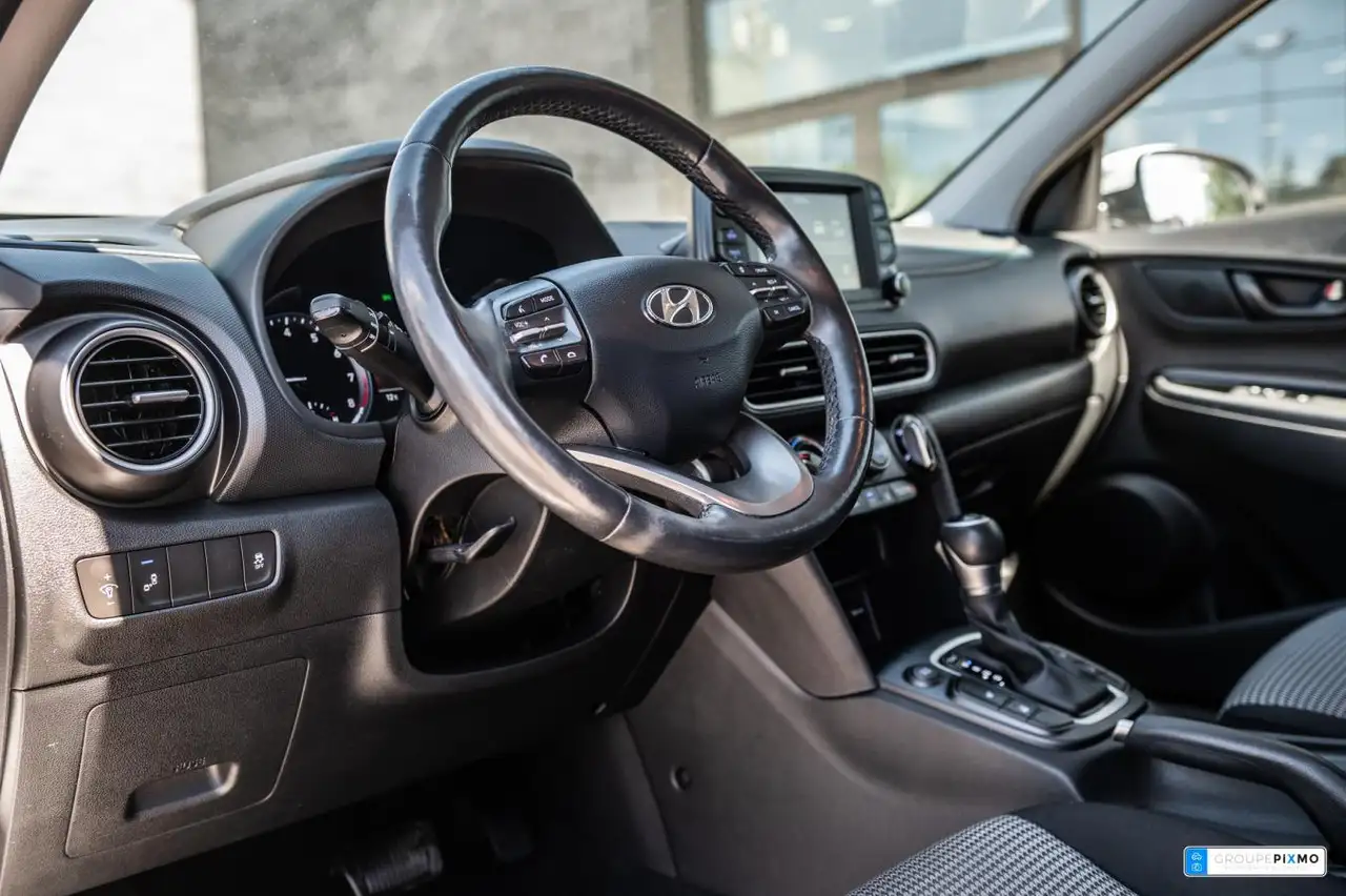 Hyundai KONA снимка Hyundai KONA