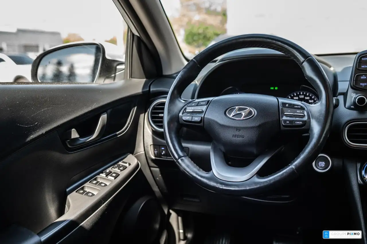 Hyundai KONA снимка Hyundai KONA
