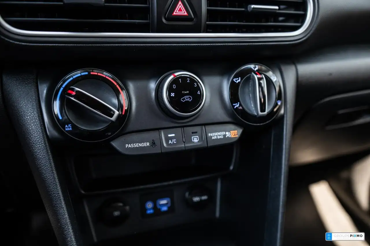 Hyundai KONA снимка Hyundai KONA