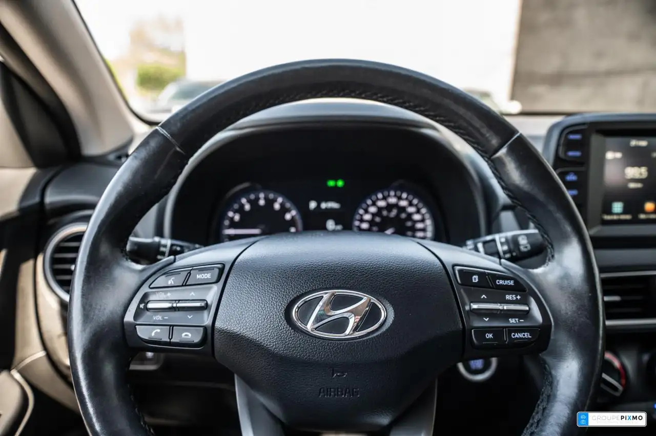 Hyundai KONA снимка Hyundai KONA