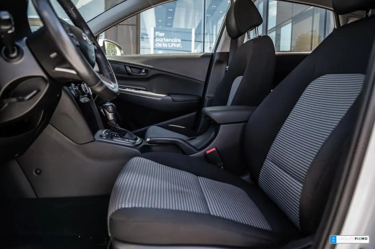 Hyundai KONA снимка Hyundai KONA