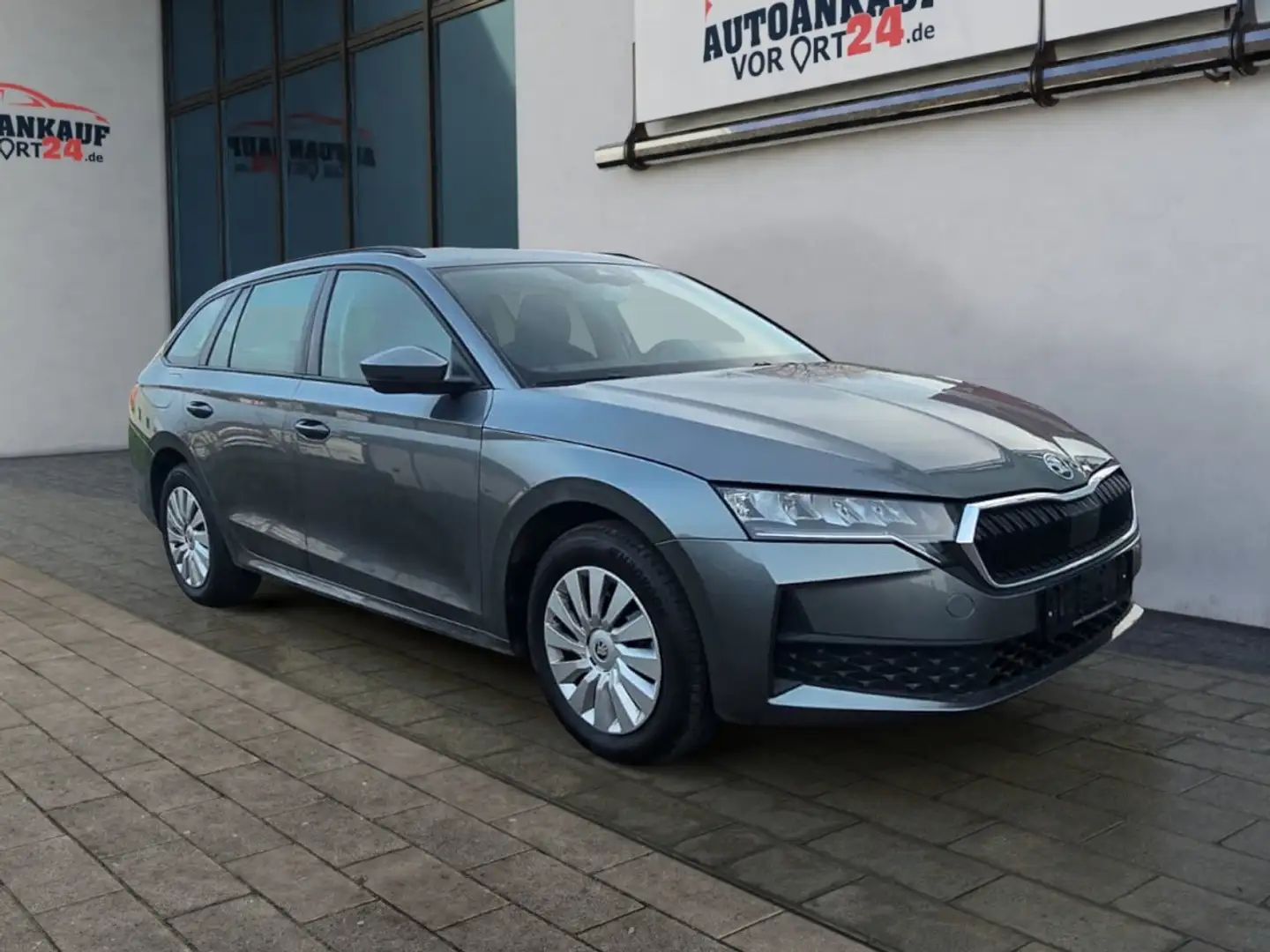 Skoda Octavia Combi 1.5 TSI 85 kW Essence Klima Einparkhilfe Grau - 1