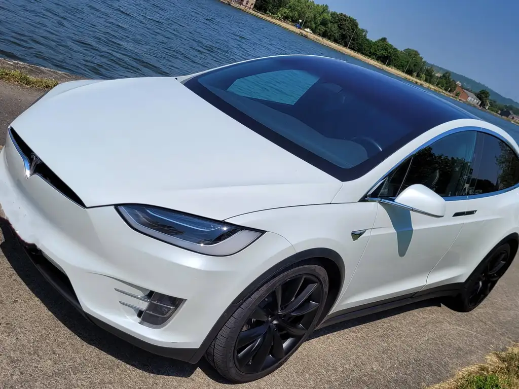Tesla Model X 2019 из Европы — купить под ключ