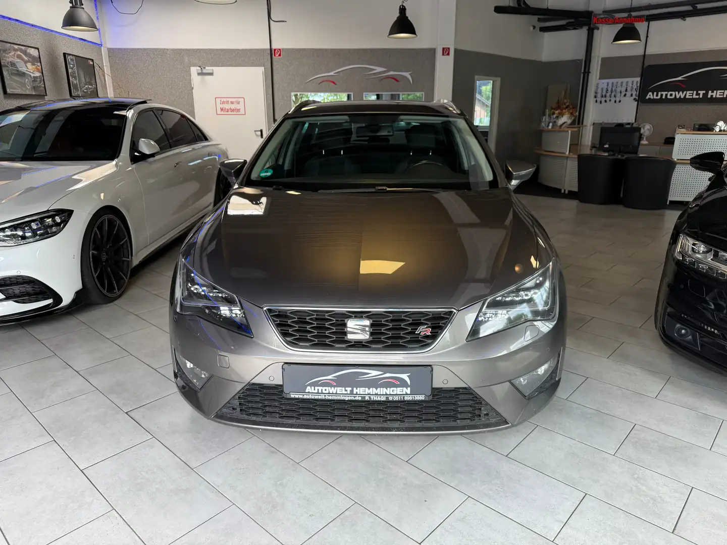 SEAT Leon 1.4 ST FR Kombi*TÜV NEU*12M.Garantie*Finanz.* Gris - 2