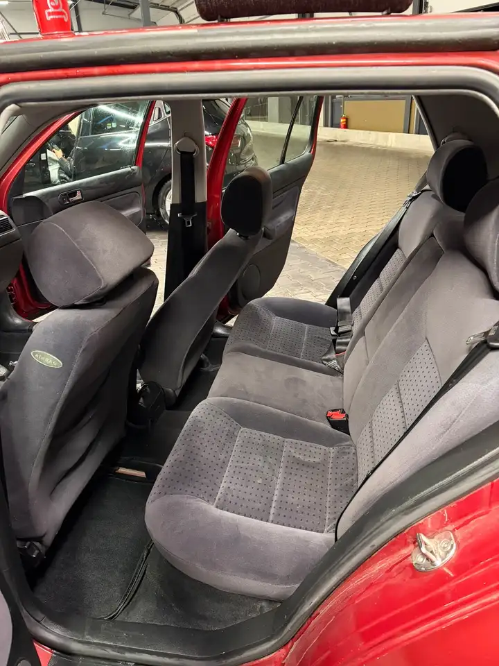 Volkswagen Golf 1.6 Trendline, foto 8