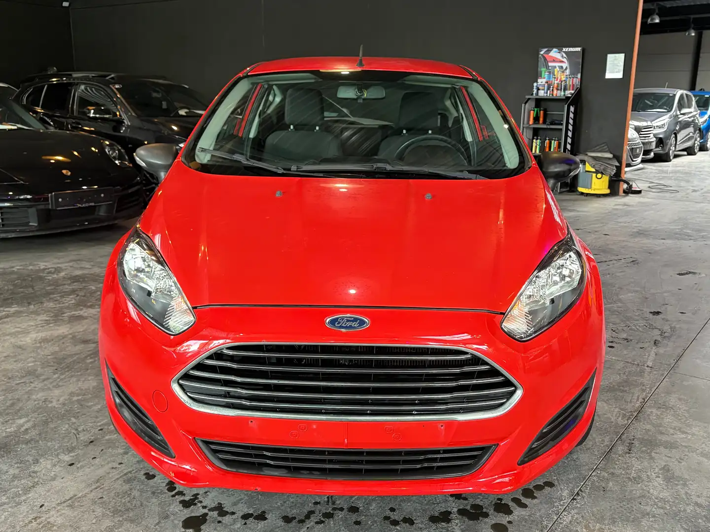 Ford Fiesta 1.25i Ambiente Rood - 2