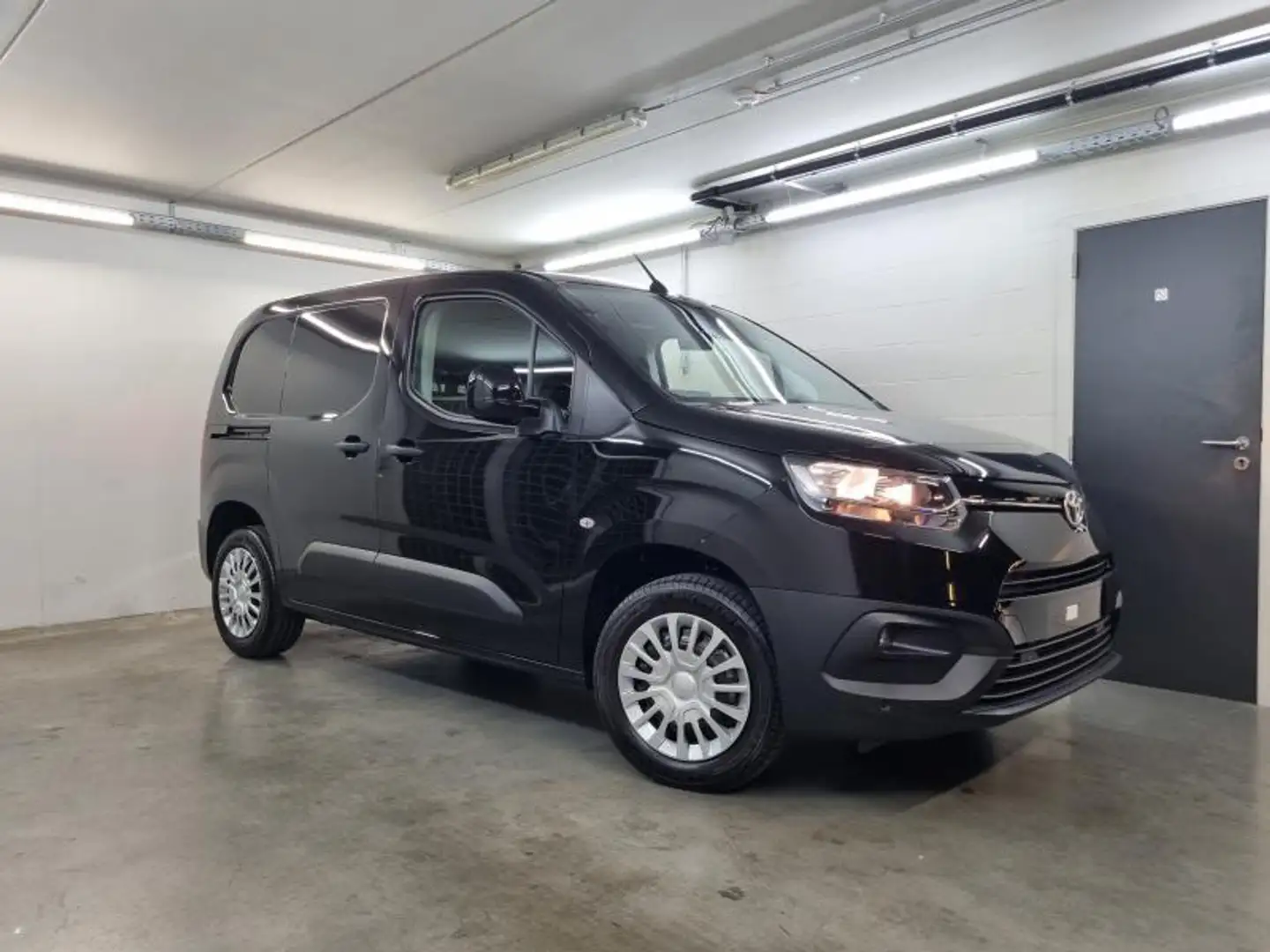 Toyota Proace City Comfort - SWB- 1.5D 100pk Zwart - 2