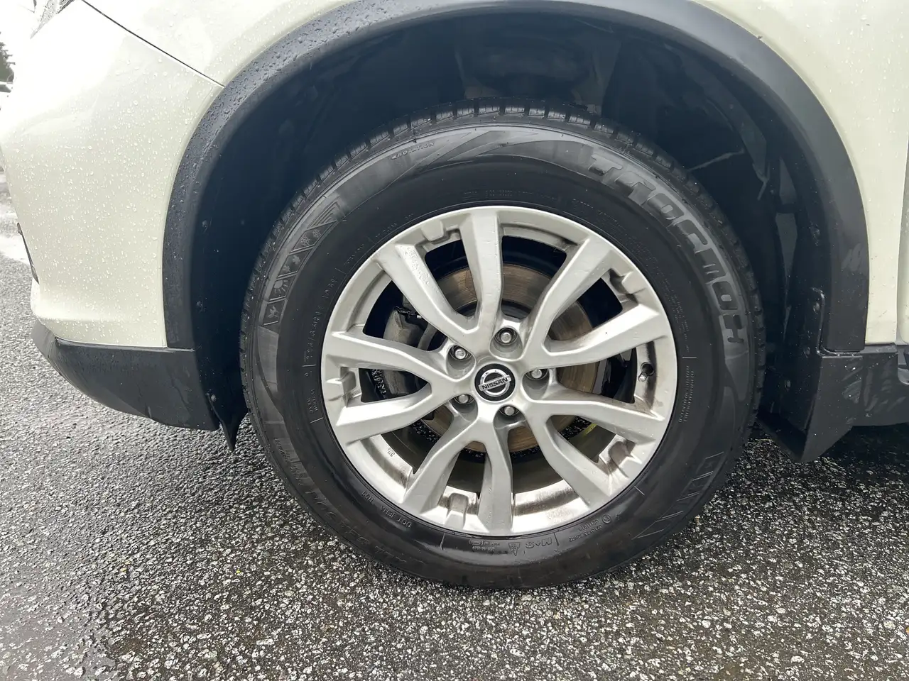 Nissan Rogue снимка Nissan Rogue