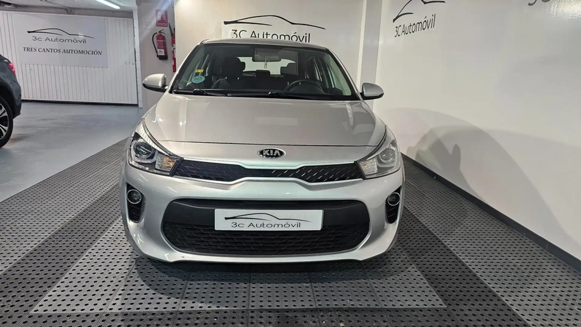 Kia Rio 1.4 CRDi 57kW (77CV) Concept Gris - 2