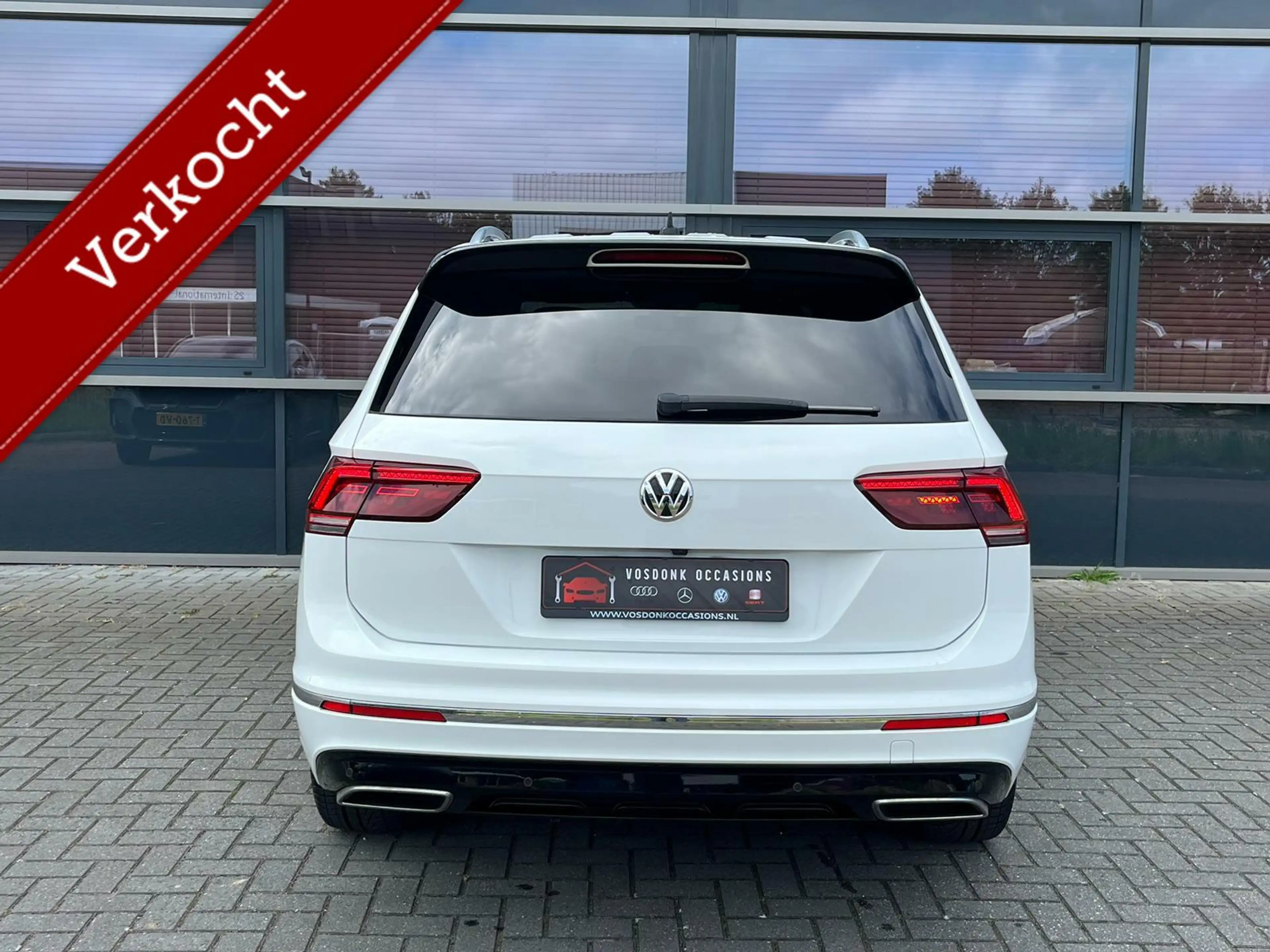Volkswagen Tiguan Allspace 1.5 TSI ACT R-line Trekhaak Pano DSG camera Dodeho — photo 9