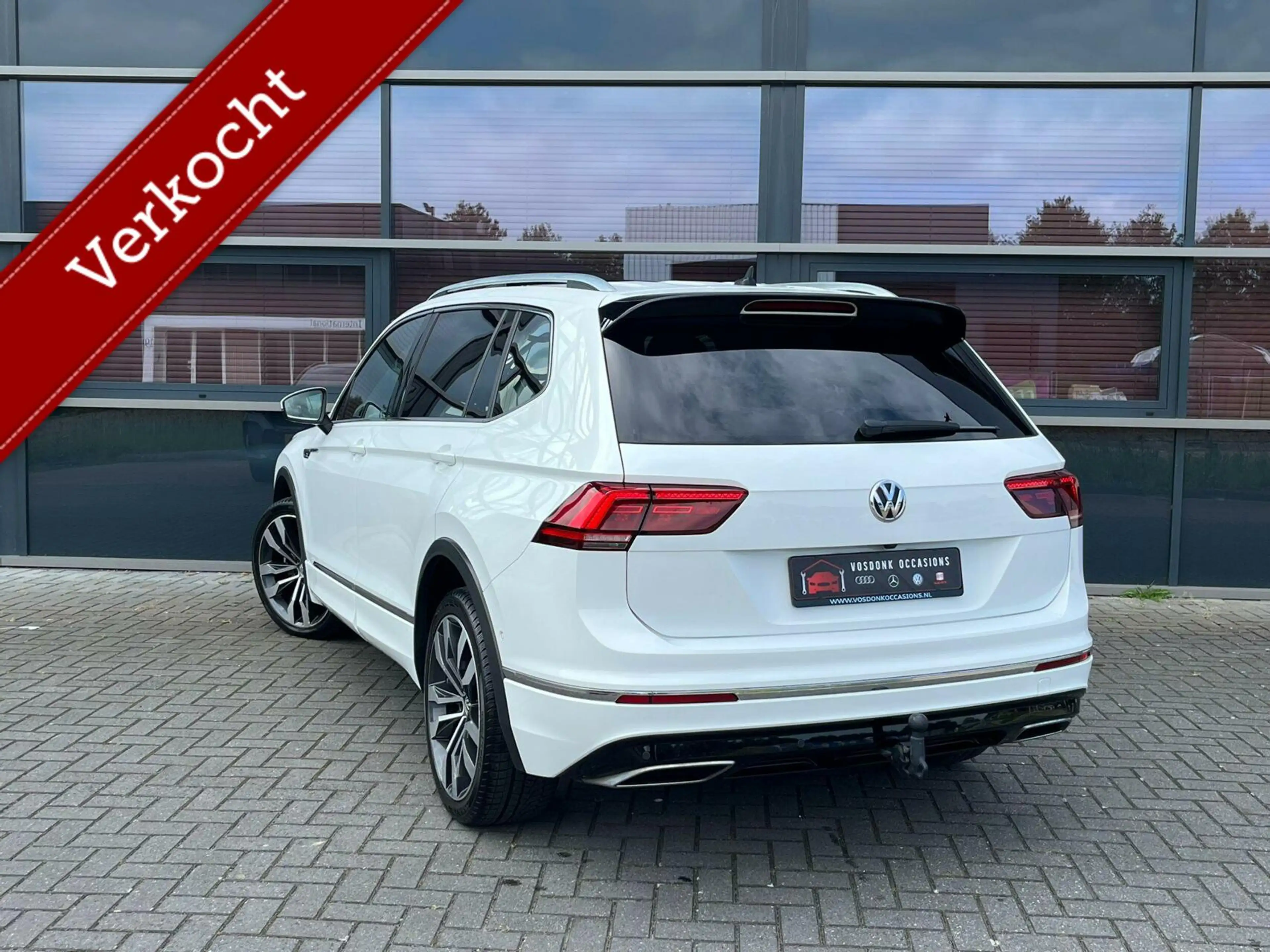 Volkswagen Tiguan Allspace 1.5 TSI ACT R-line Trekhaak Pano DSG camera Dodeho — photo 5