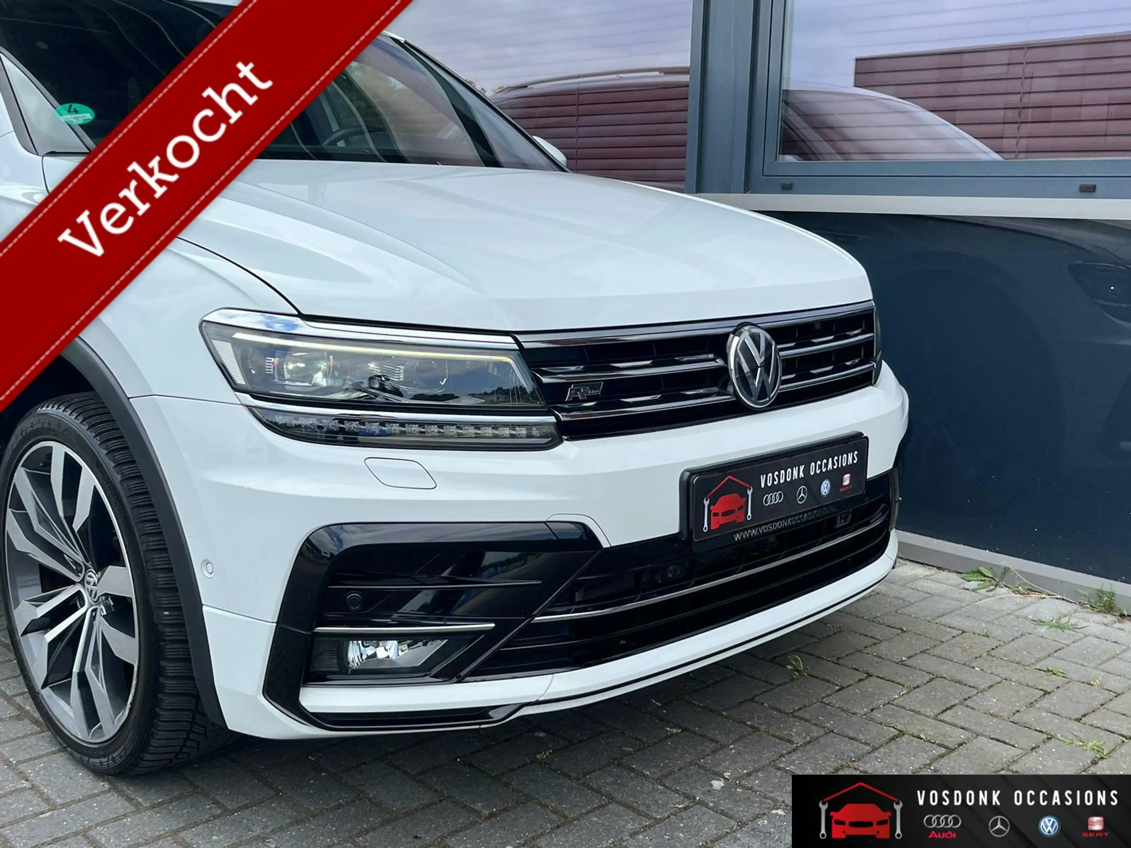 Volkswagen Tiguan Allspace 1.5 TSI ACT R-line Trekhaak Pano DSG camera Dodeho — photo 3