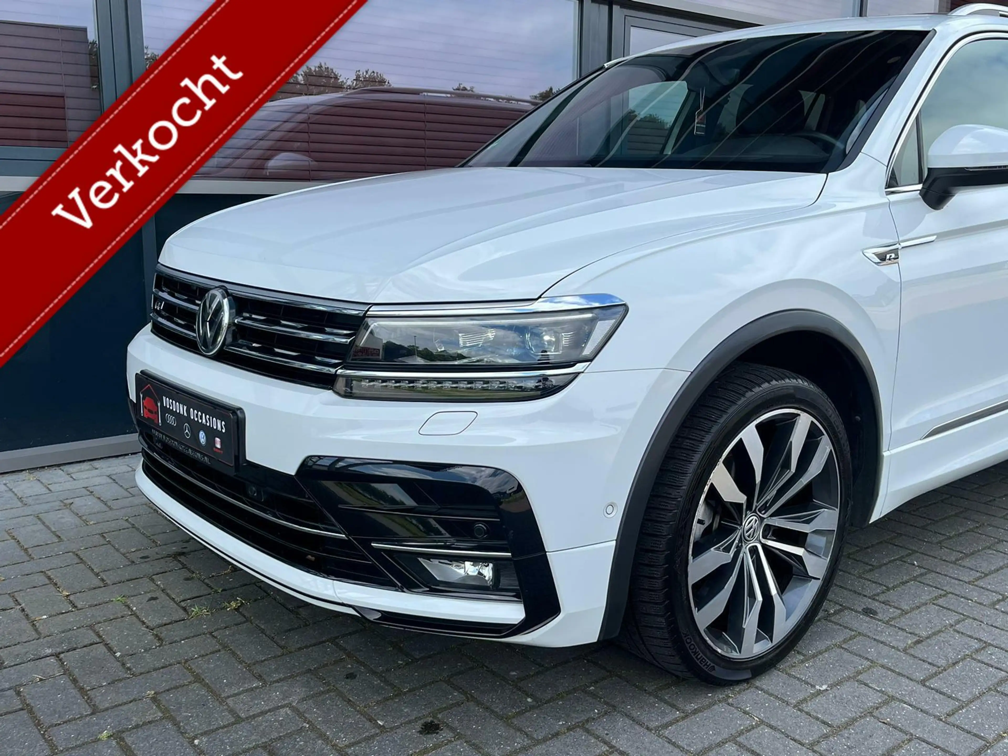Volkswagen Tiguan Allspace 1.5 TSI ACT R-line Trekhaak Pano DSG camera Dodeho — photo 4