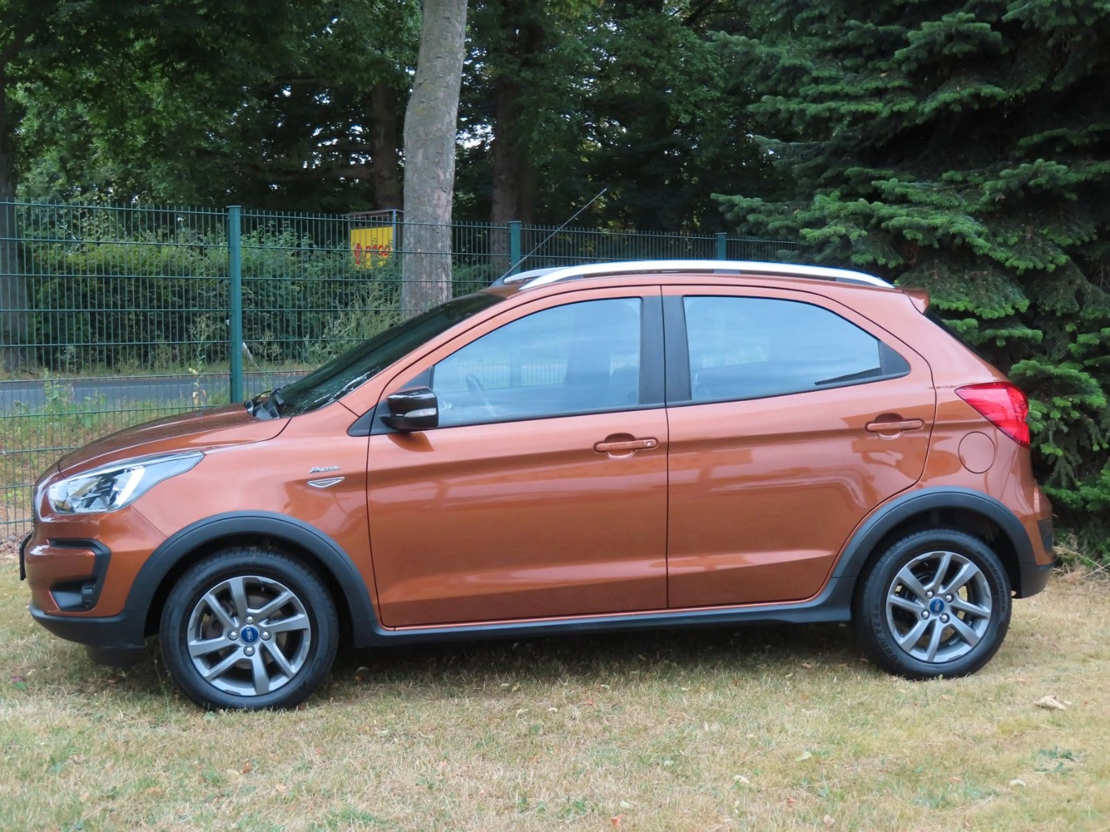Ford Ka/Ka+ KA+ Active "Sehr gepflegt" — photo 4