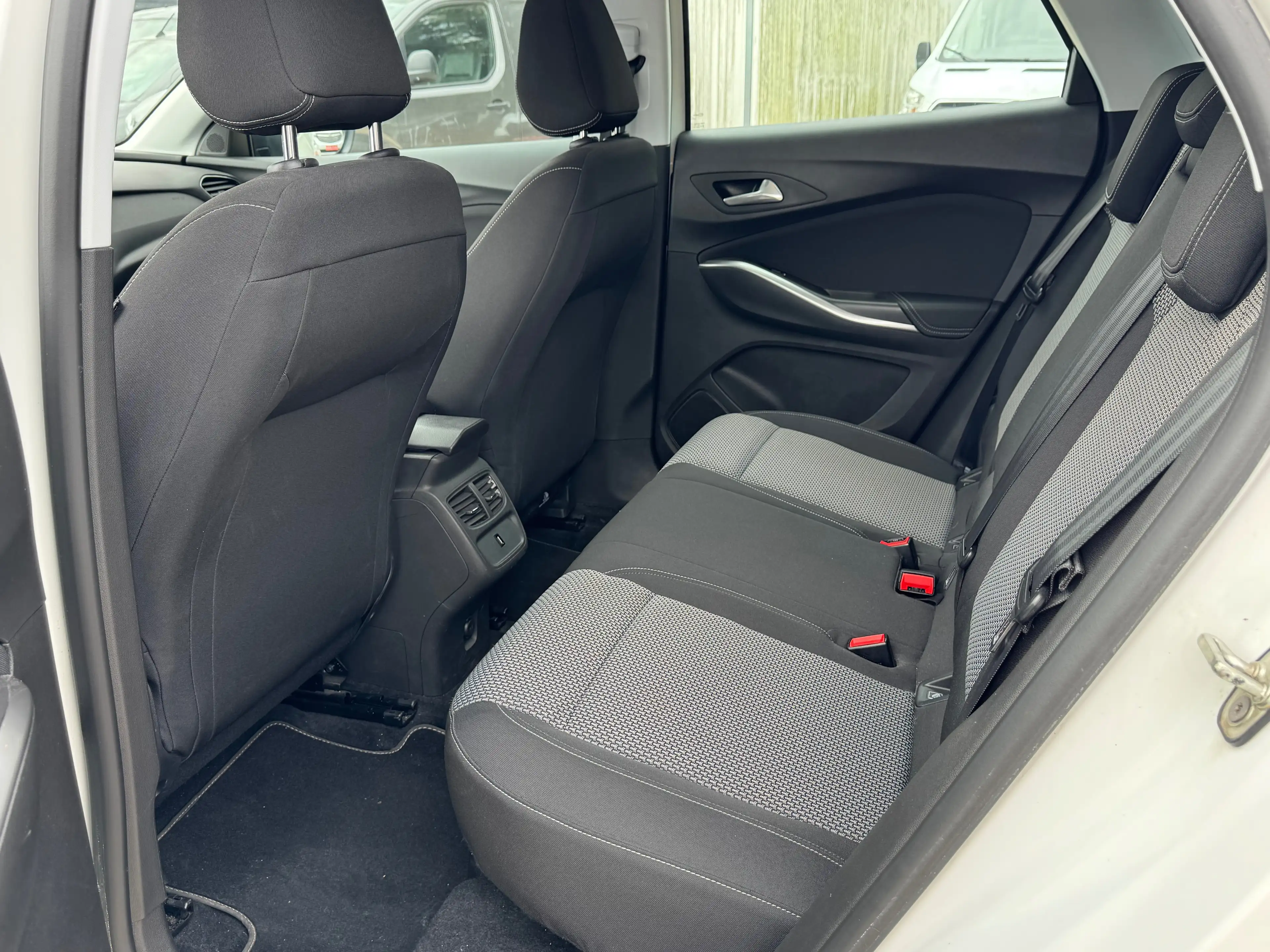 Opel Grandland X 1.2i/Etat neuf/Premier propriétaire/Garantie — photo 9