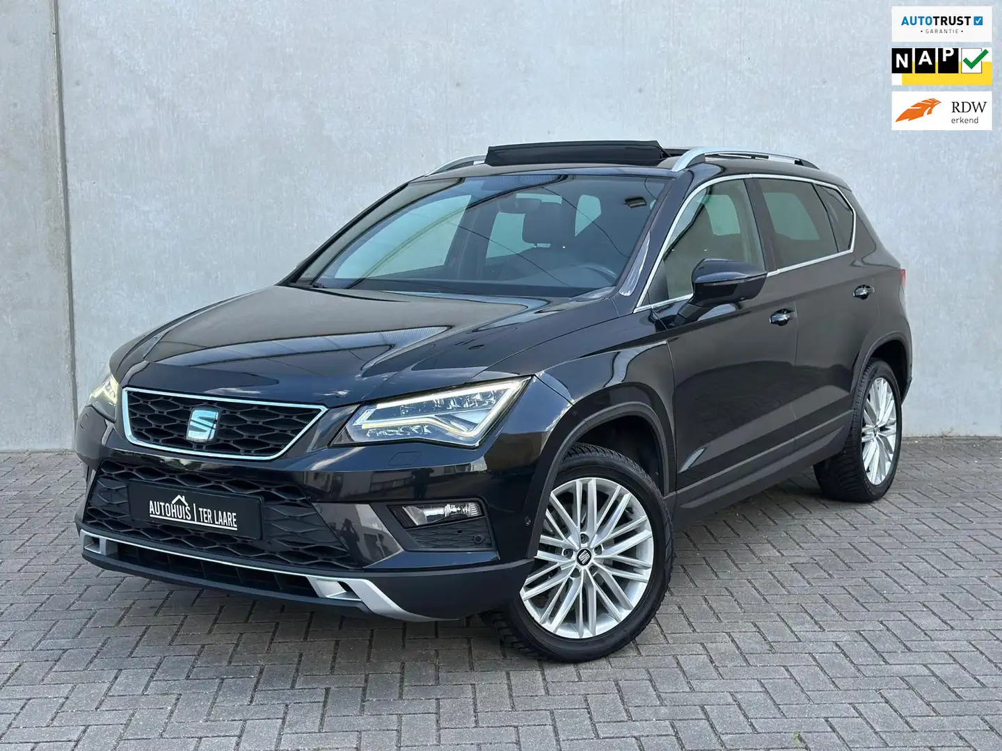 SEAT Ateca 1.4 EcoTSI Xcellence 4Drive DSG Pano Carplay Camer Schwarz - 1