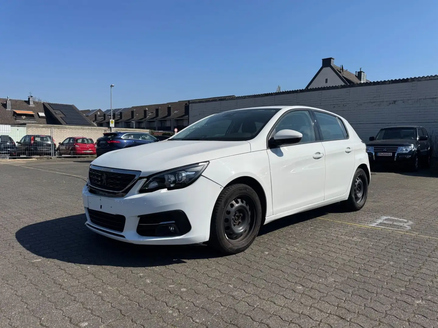 Peugeot 308 Active Pack Automatik, Scheckheft, 1.Hand Weiß - 2