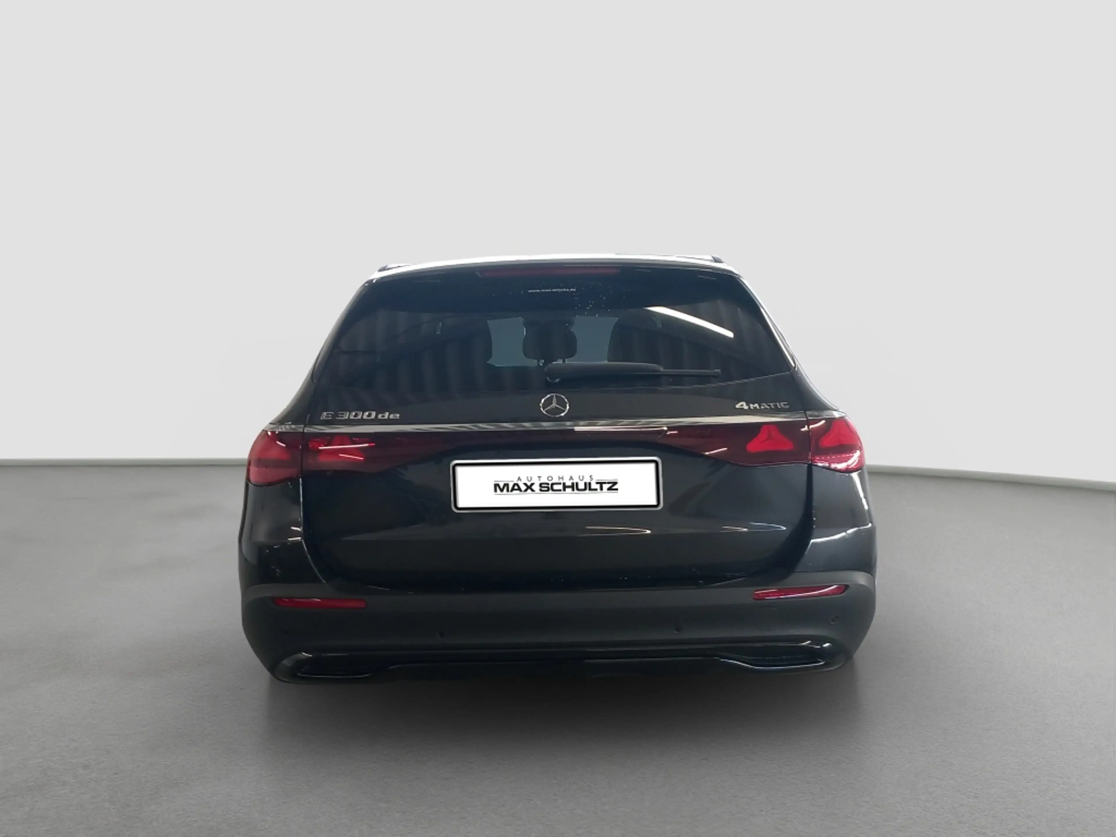 Mercedes-Benz E 300 de 4M T AT Airmatic*AHK*Distronic*Burmeste — photo 5