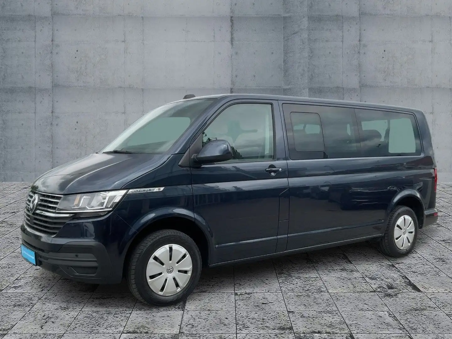 Volkswagen T6.1 Caravelle lang 2.0 TDI DSG NAVI+ACC+SHZ+AHK Azul - 1