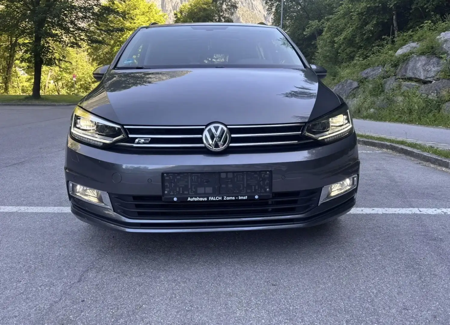 Volkswagen Touran Sky 2,0 TDI SCR - 1