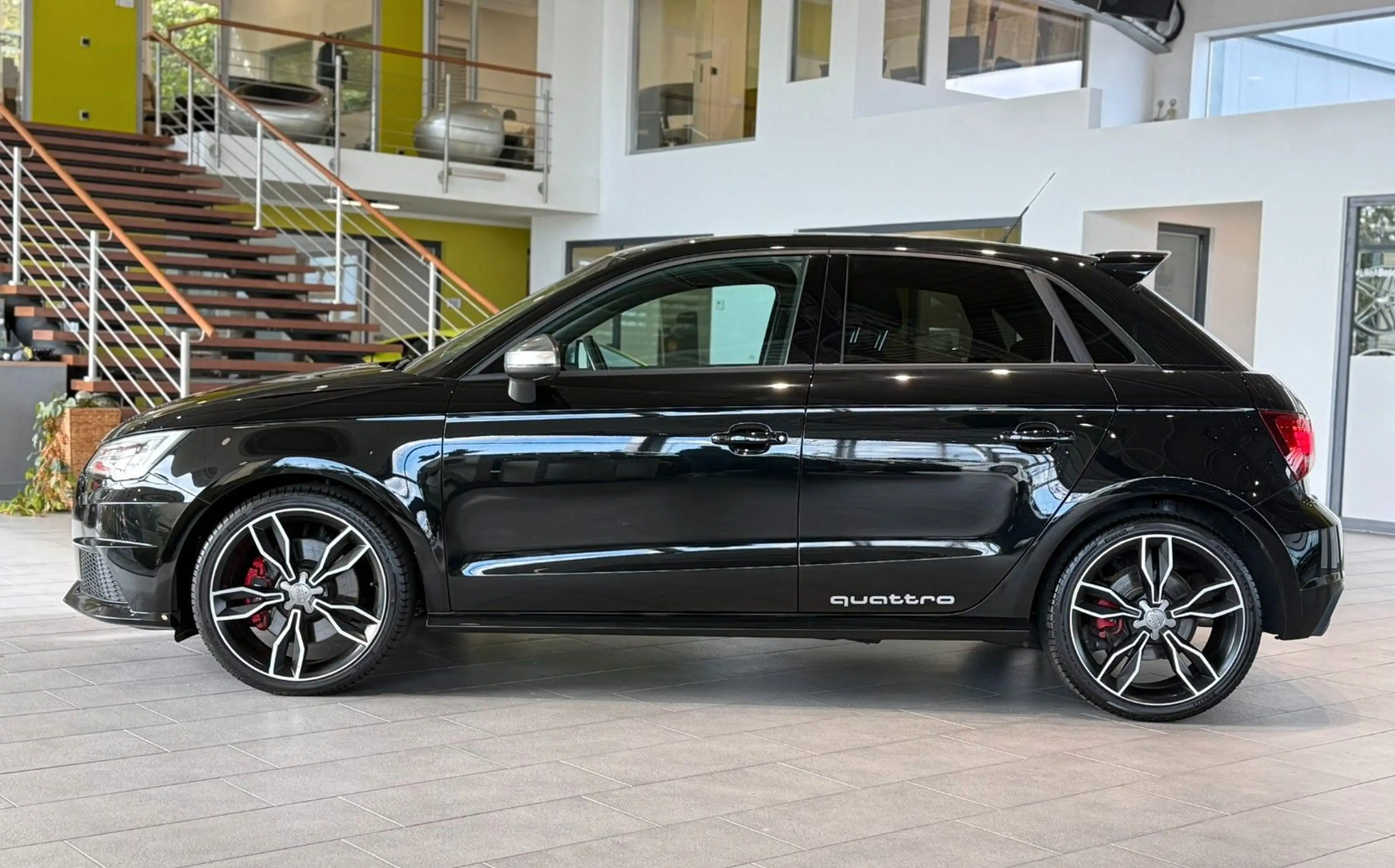 Audi S1 Sportback quattro*Xenon*Bluetooth*Keyless* — photo 3