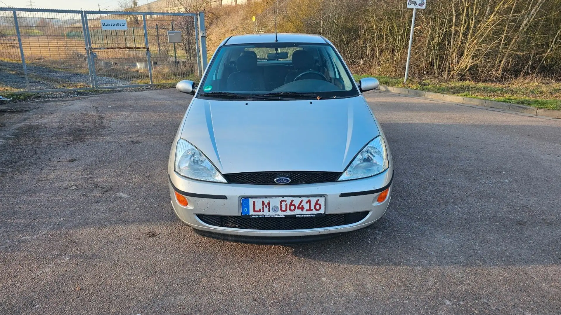 Ford Focus 1.8 Silber - 1