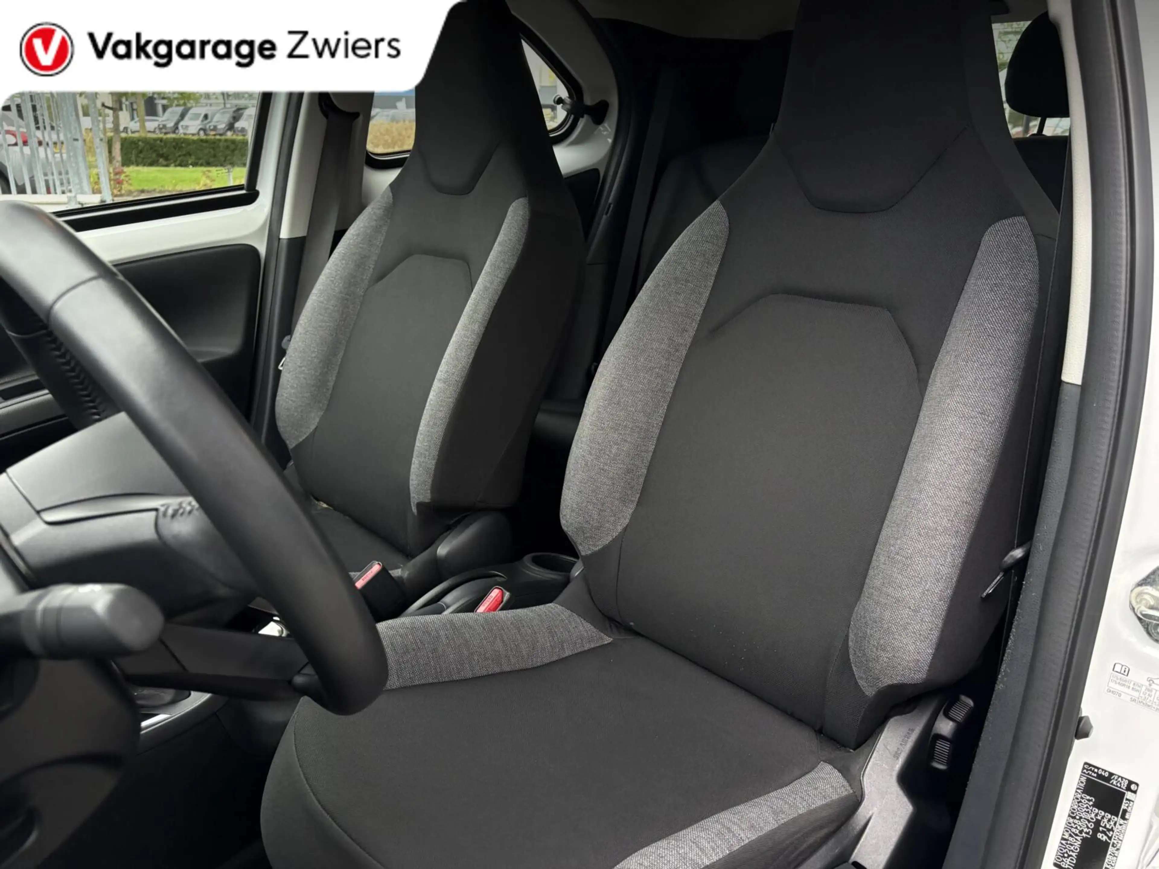 Toyota Aygo X 1.0 VVT-i S-CVT Play |Camera|Cruise|Automaat|Carpl — photo 18