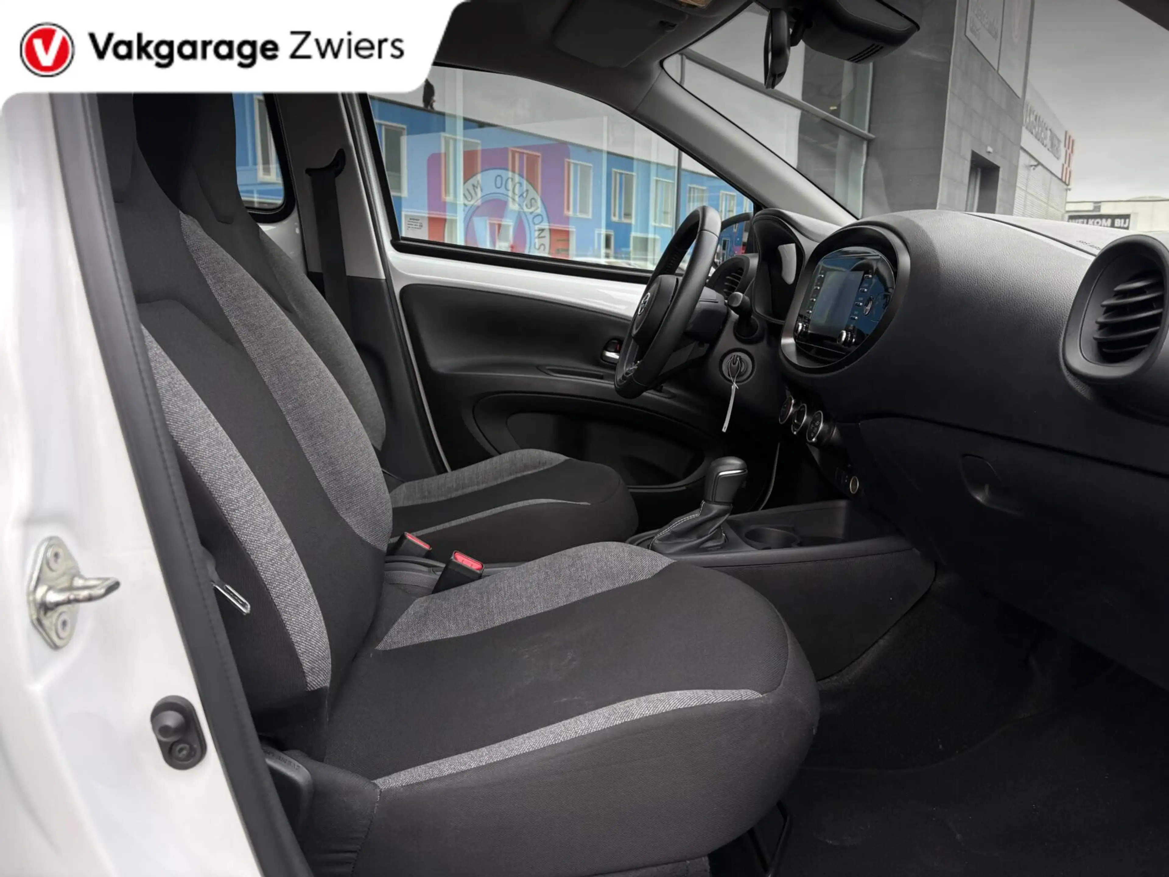 Toyota Aygo X 1.0 VVT-i S-CVT Play |Camera|Cruise|Automaat|Carpl — photo 26