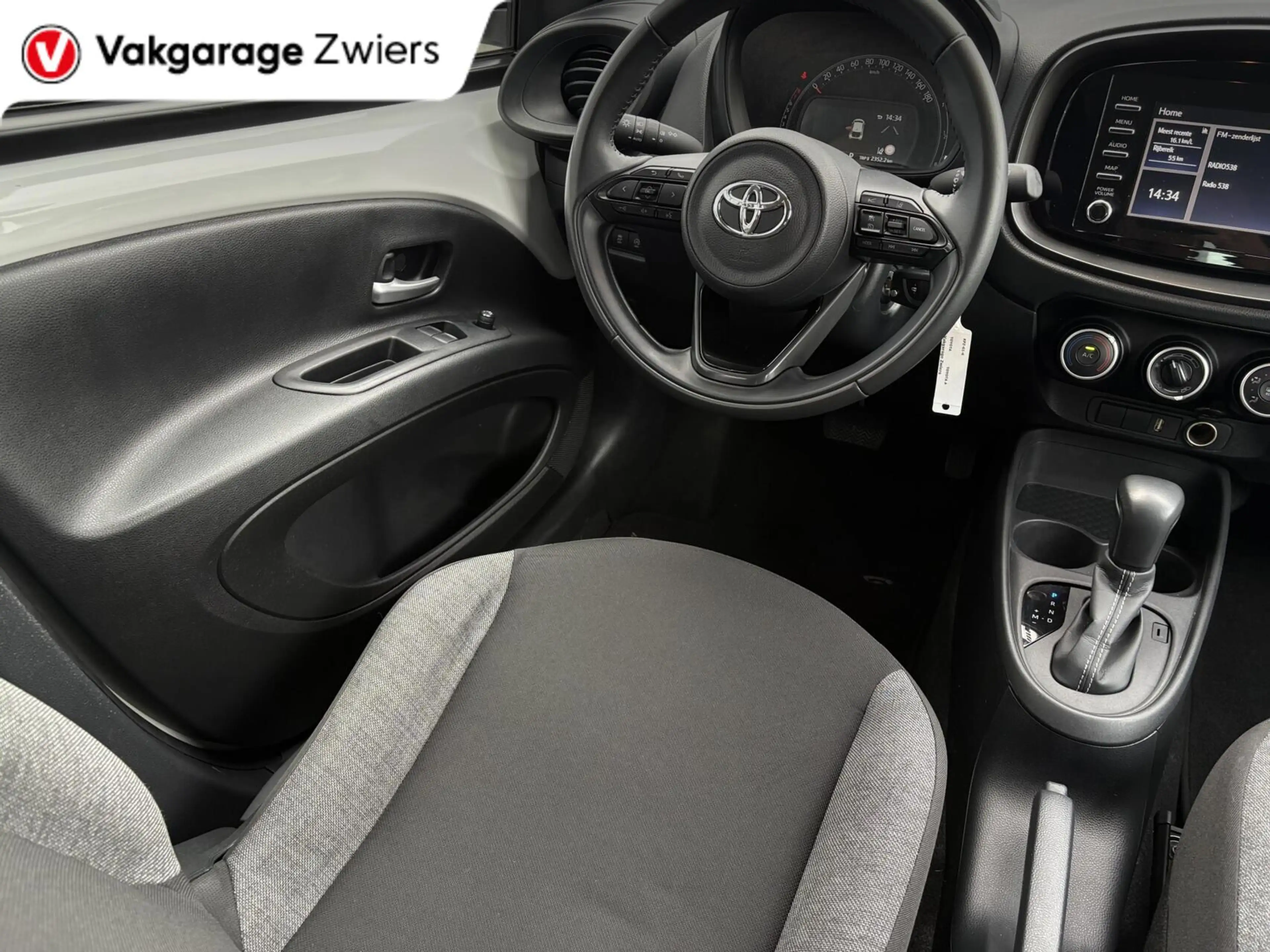 Toyota Aygo X 1.0 VVT-i S-CVT Play |Camera|Cruise|Automaat|Carpl — photo 19
