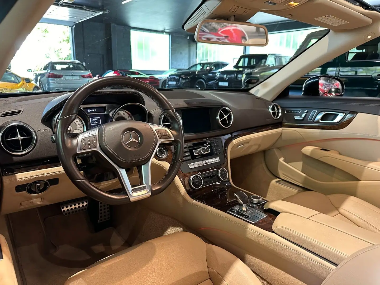 Mercedes-Benz SL 500 BlueEFFICIENCY Roadster*Airscarf*Pano* Černá - 2
