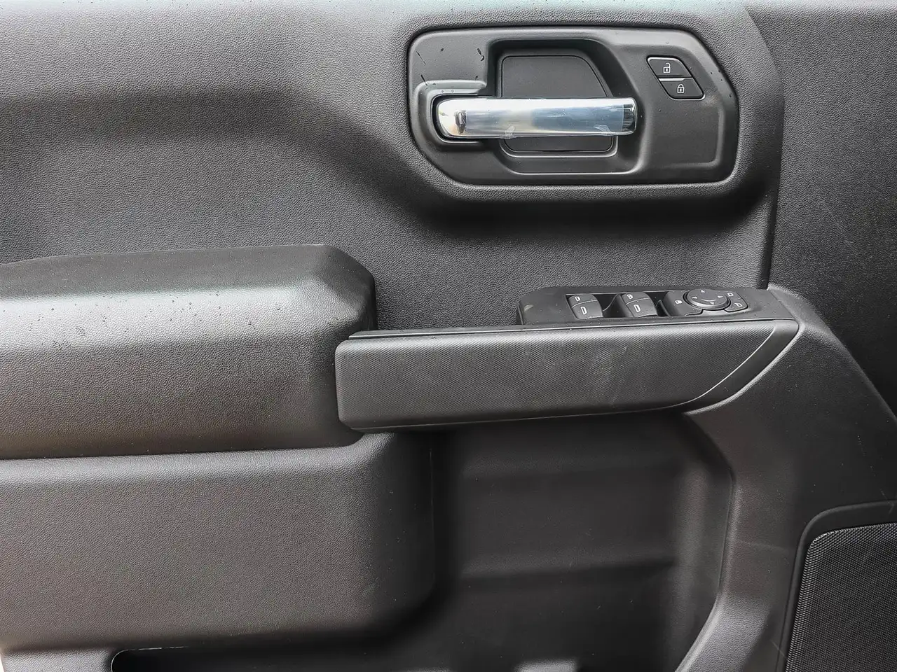 Chevrolet Silverado 1500 снимка Chevrolet Silverado 1500